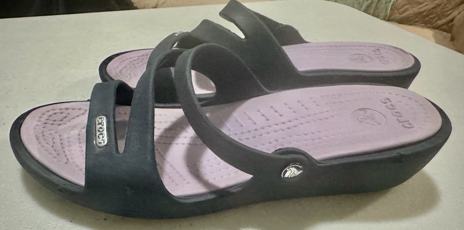 CROCS Size 8 Comfort SANDALS Navy BLUE & Lavender STRAPPY Sandals KADEE II Women