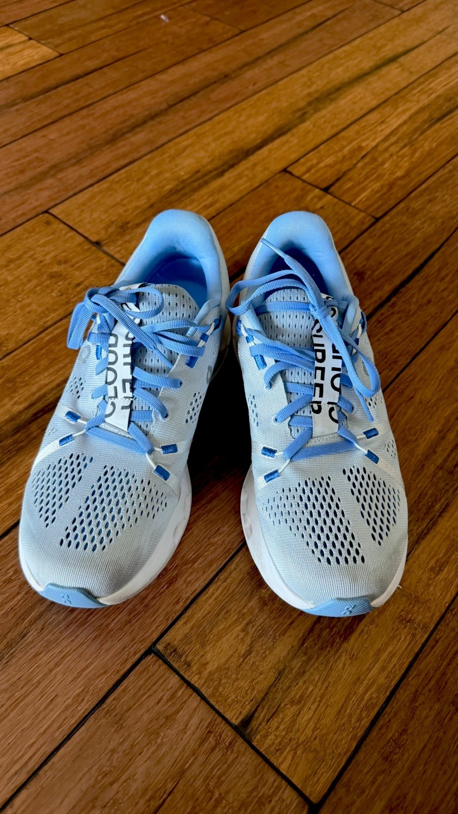 Authentic On Cloudsurfer Womens Heather/White Sneaker Shoes Size 10-Super Comfy!