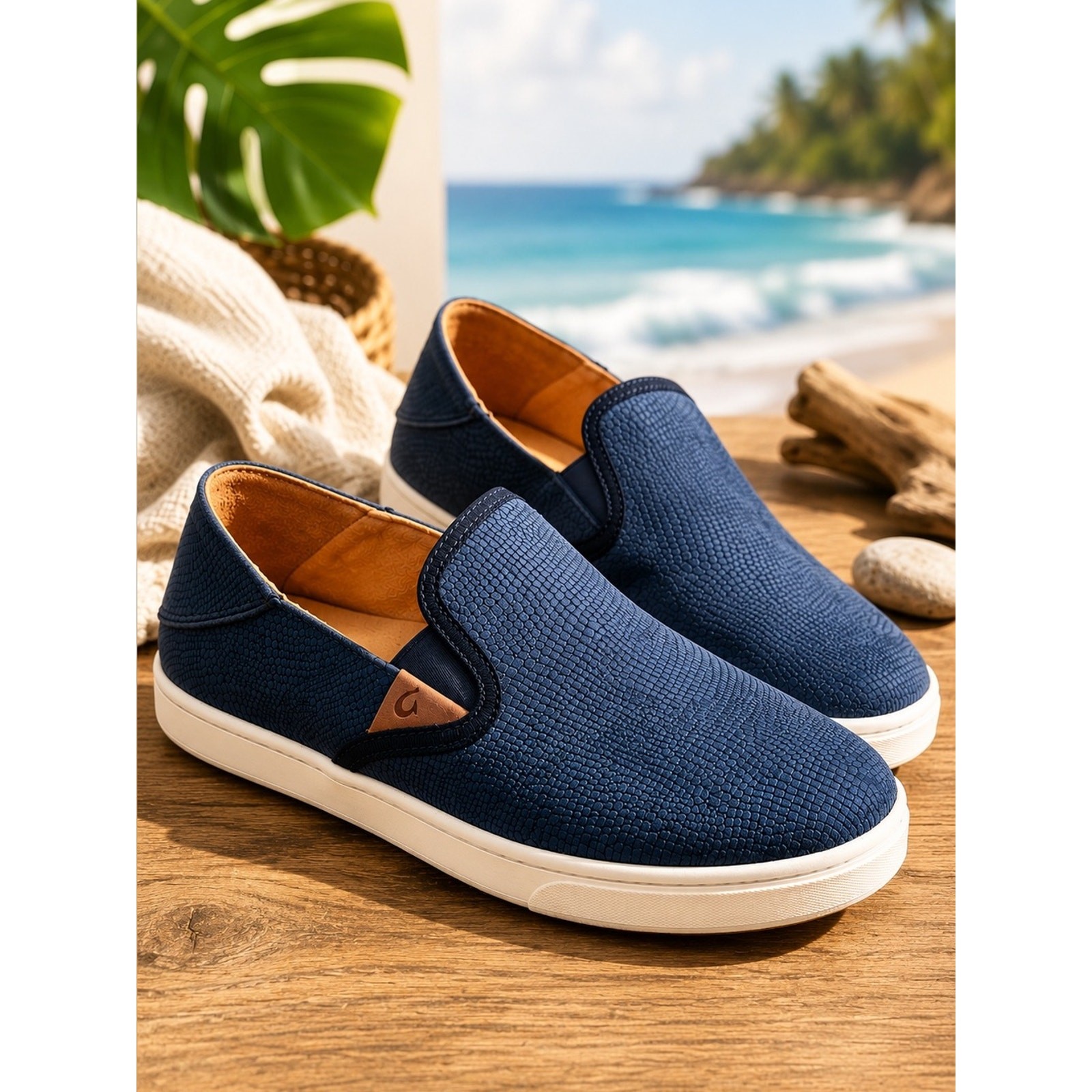 OluKai Women’s Pehuea Slip-On Sneakers Blue Textured Leather Shoes Size 8