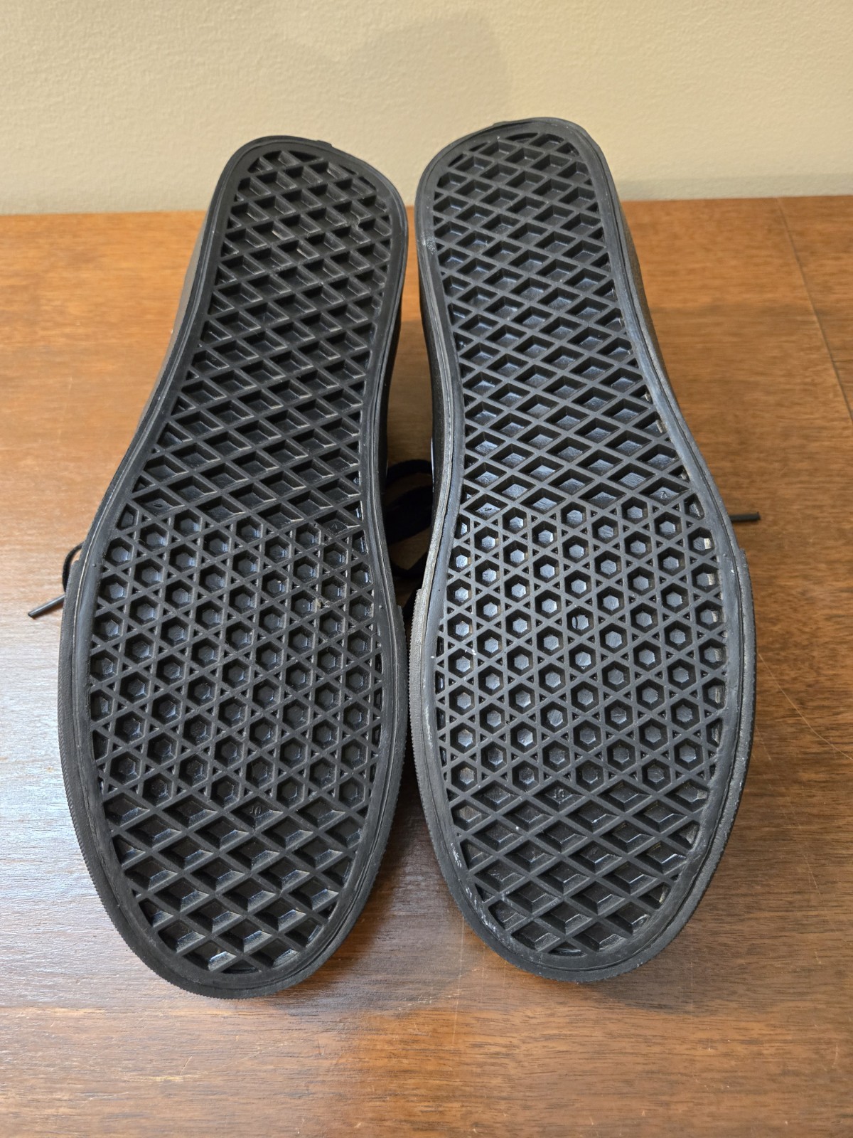 Women’s Yes We Vibe Shoes Grey Boho Mandala Black Sole US 9 EU40 Street Vibe New