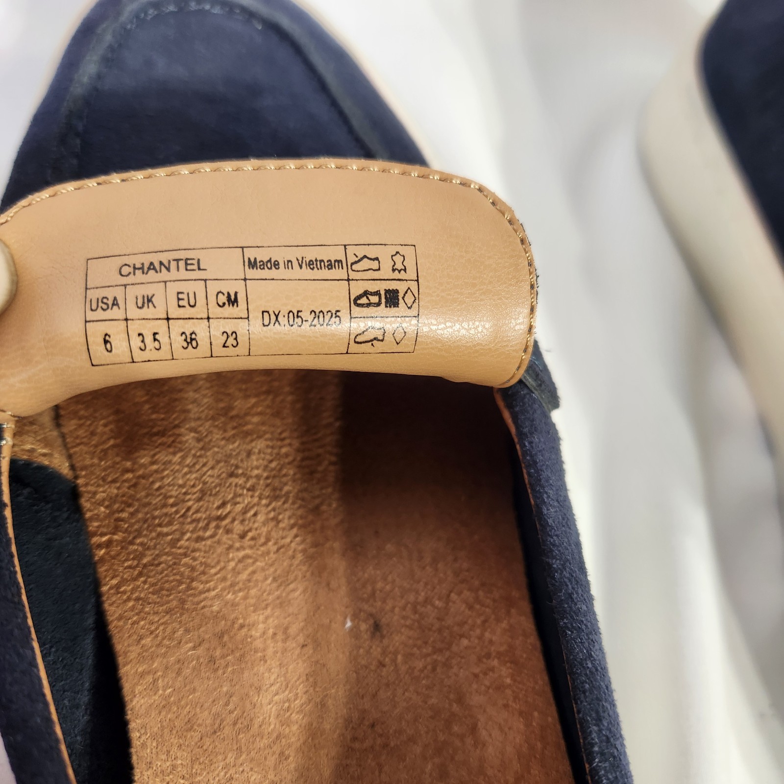 Vionic Uptown Suede Vio Motion Chantel Loafers Navy Size 6