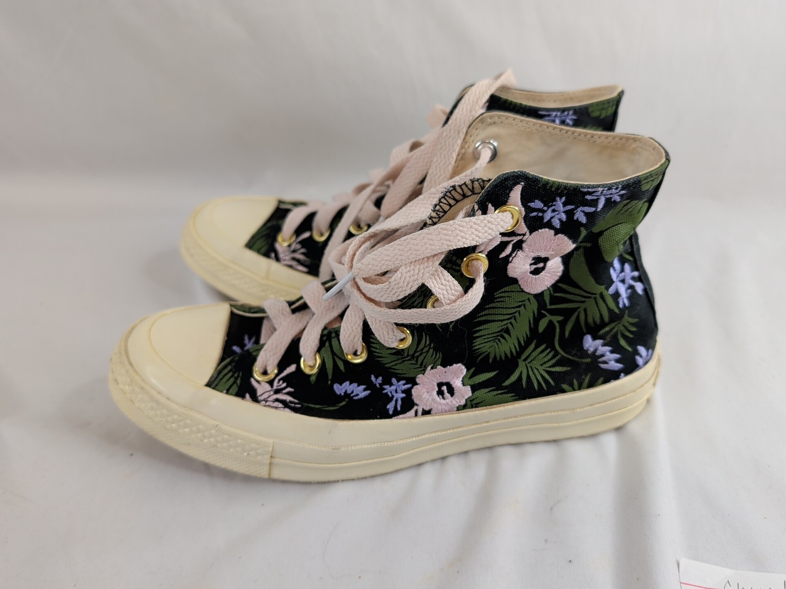 Converse Chuck Taylor All Star Sneakers CHERRY BLOSSOM Limited Edition Sz 7.5
