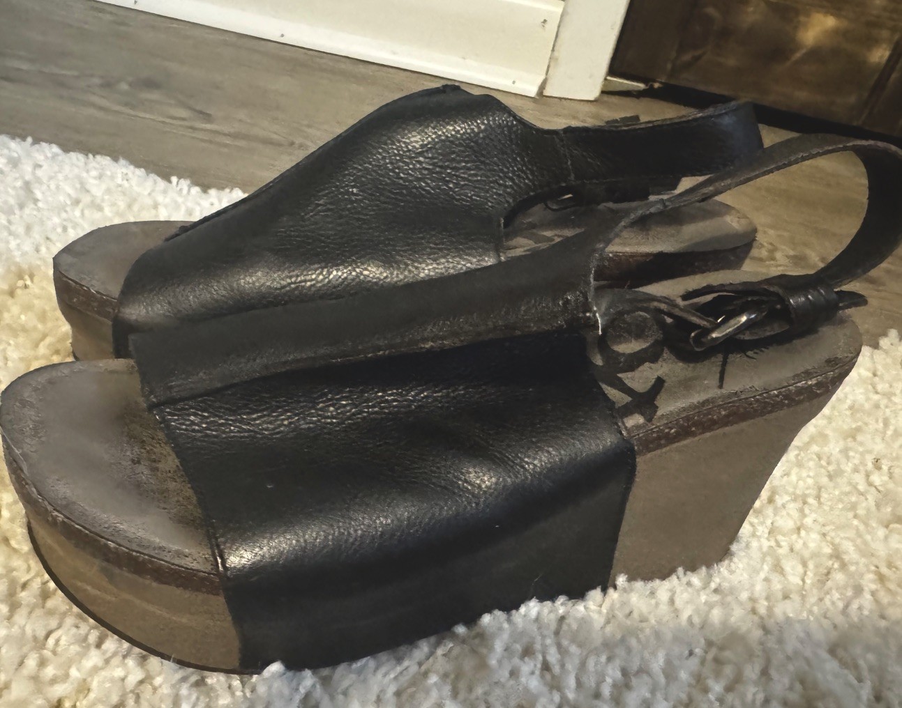 OTBT Jaunt Black Leather Platform Wedge Slingback Sandals Size 8.5M