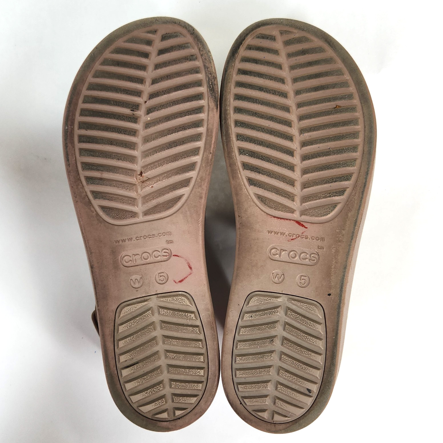 Crocs Brooklyn Low Wedge Sandals Women 5 Mushroom Platform Slingback Comfort