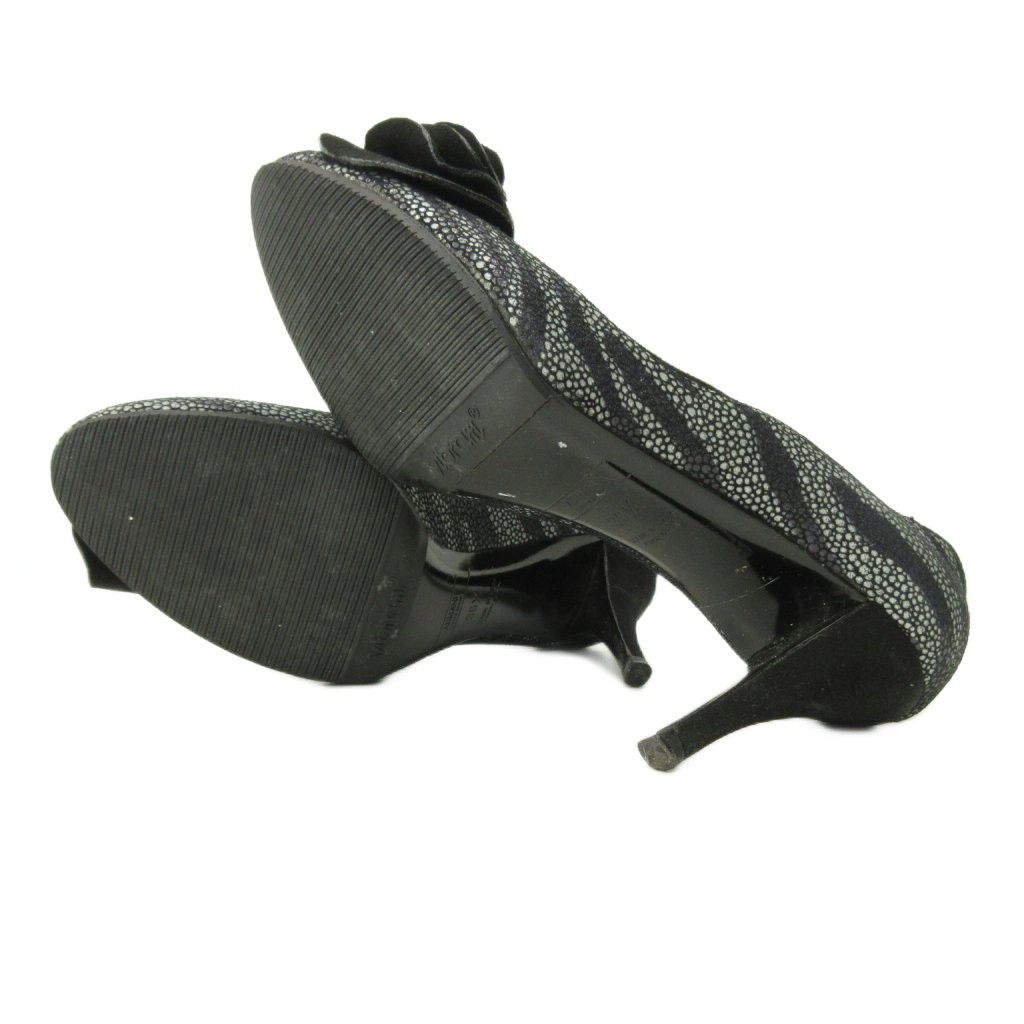 Armani Collezioni Black Leather Pumps 8.5cm Heel Size 36.5 AB Condition