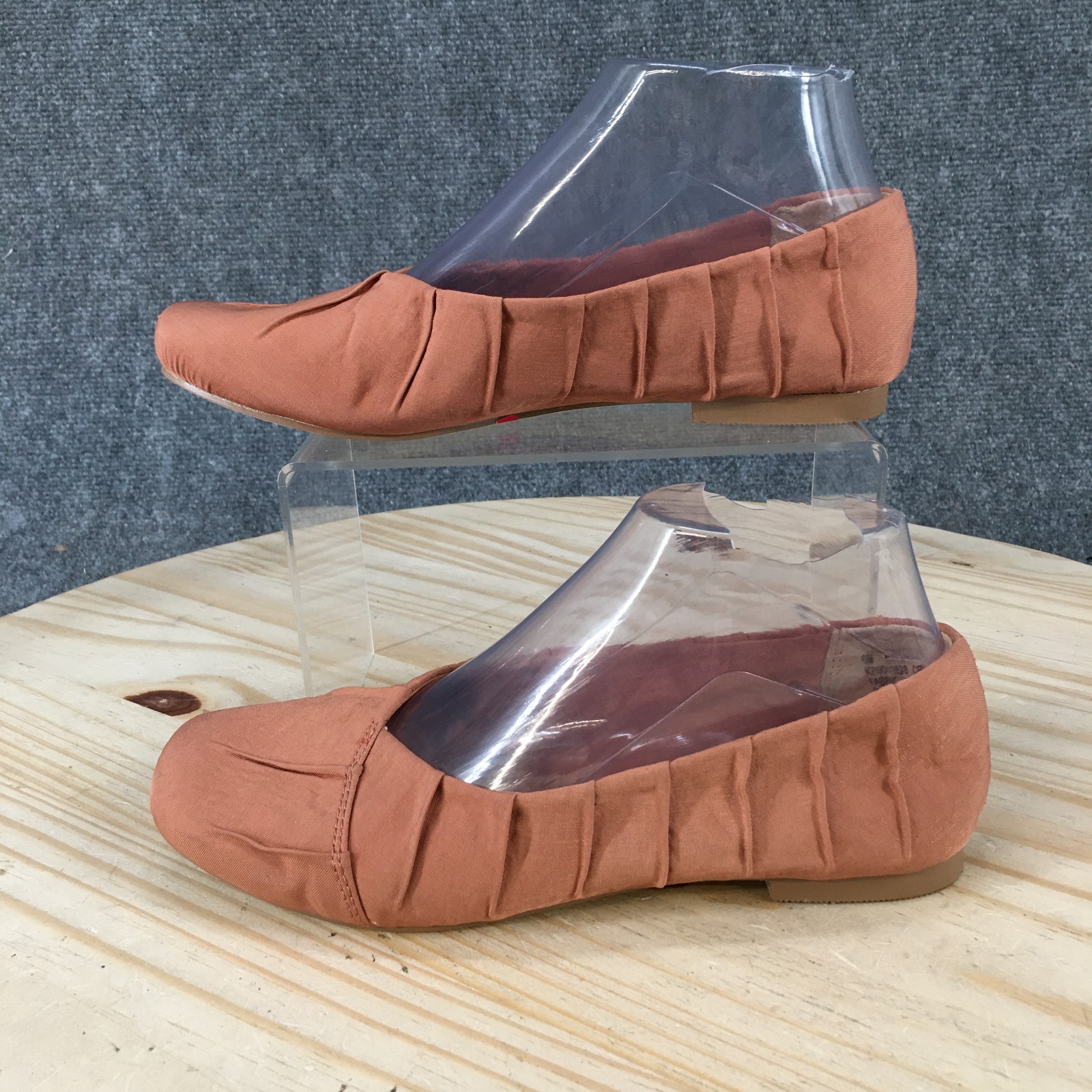 Korks Shoes Womens 6 M Palmer Casual Slip On Pleated Ballet Flats Orange Fabric