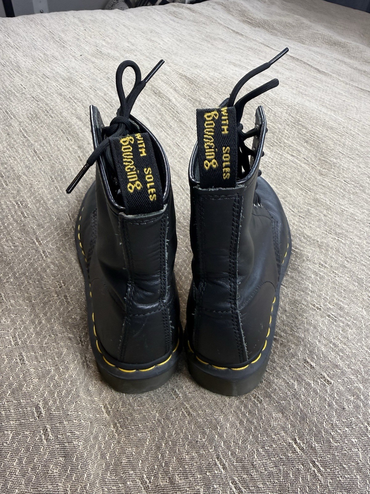 Dr. Martens 1460 Women’s Original Black Leather Lace Up Combat Boots 90s Size 7