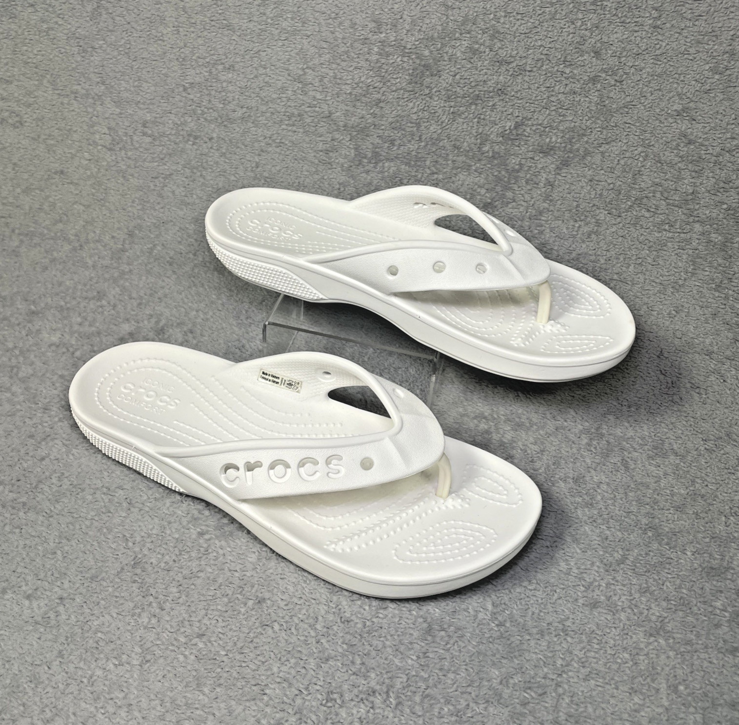 Crocs Baya II Flip Unisex Flip Flop sandal USA Mens 6 Womens 8, + jibbitz holes