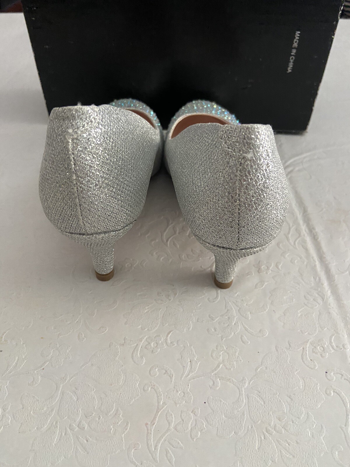 De Blossom Bertha-3 Silver Rhinestone Sparkle Mid Heel Dress Pump Shoe 6.5