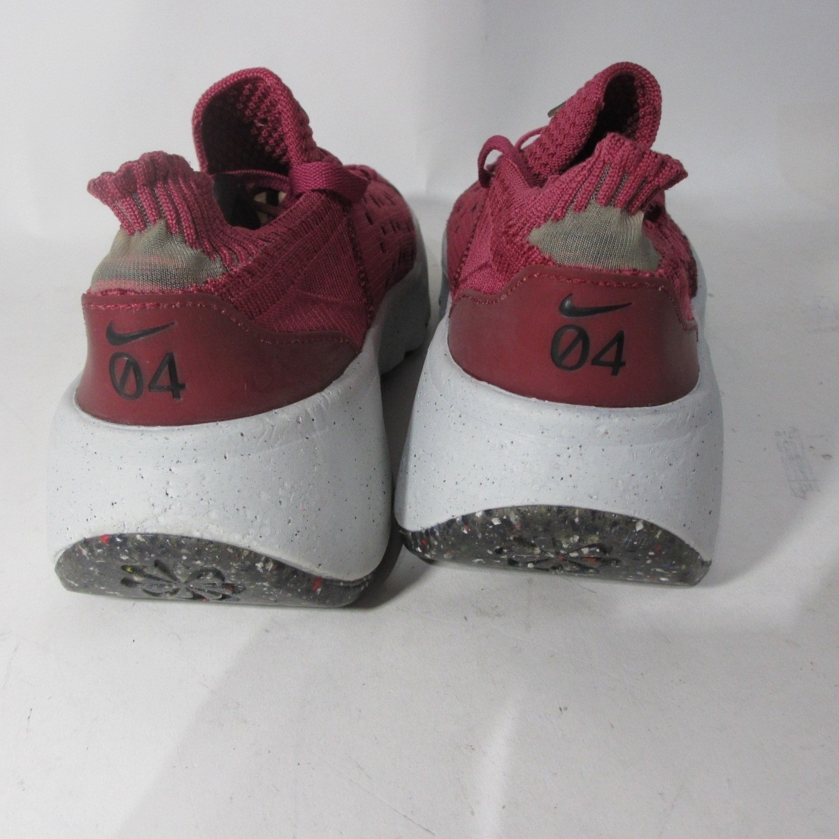 Nike Space Hippie 04 Sneakers Womens 8.5 Burgundy FlyKnit Running Shoes