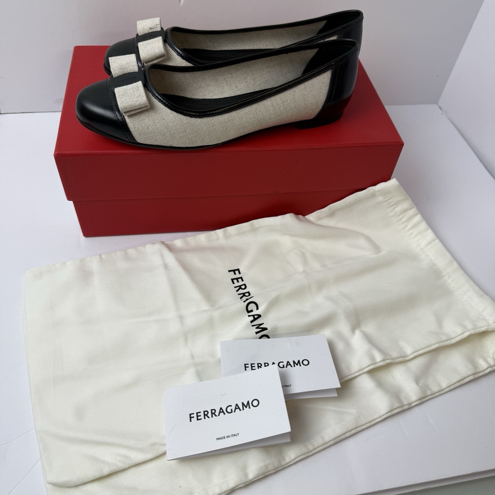 Ferragamo Canvas Leather Varina Flat Sz 8 New