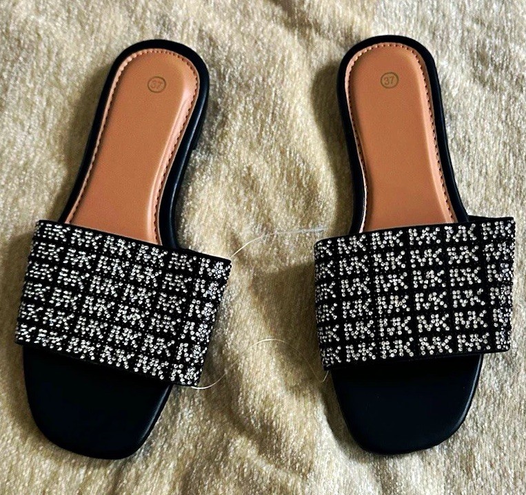 Women’s Black/White Slip-On Slide Sandals Straps US 7