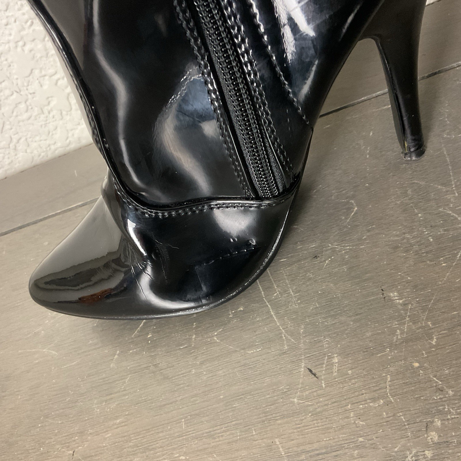 Pleaser Women’s Seduce-3010 Black Patent Thigh High Boots 5″ Stiletto Heel Sz 8