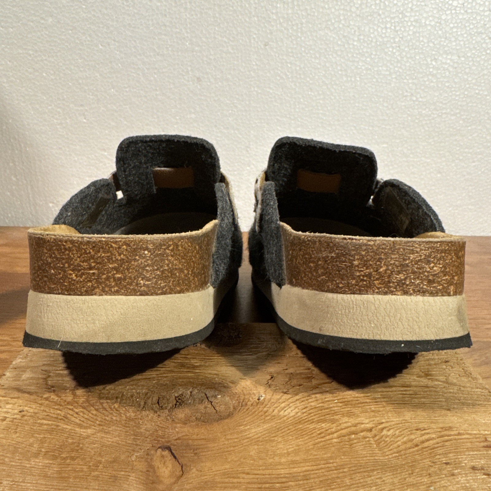 Mandel Sandals Sabot Clog EU 36, US 6 NOE Grey Felt Faux Cowhide Strap Cork $85