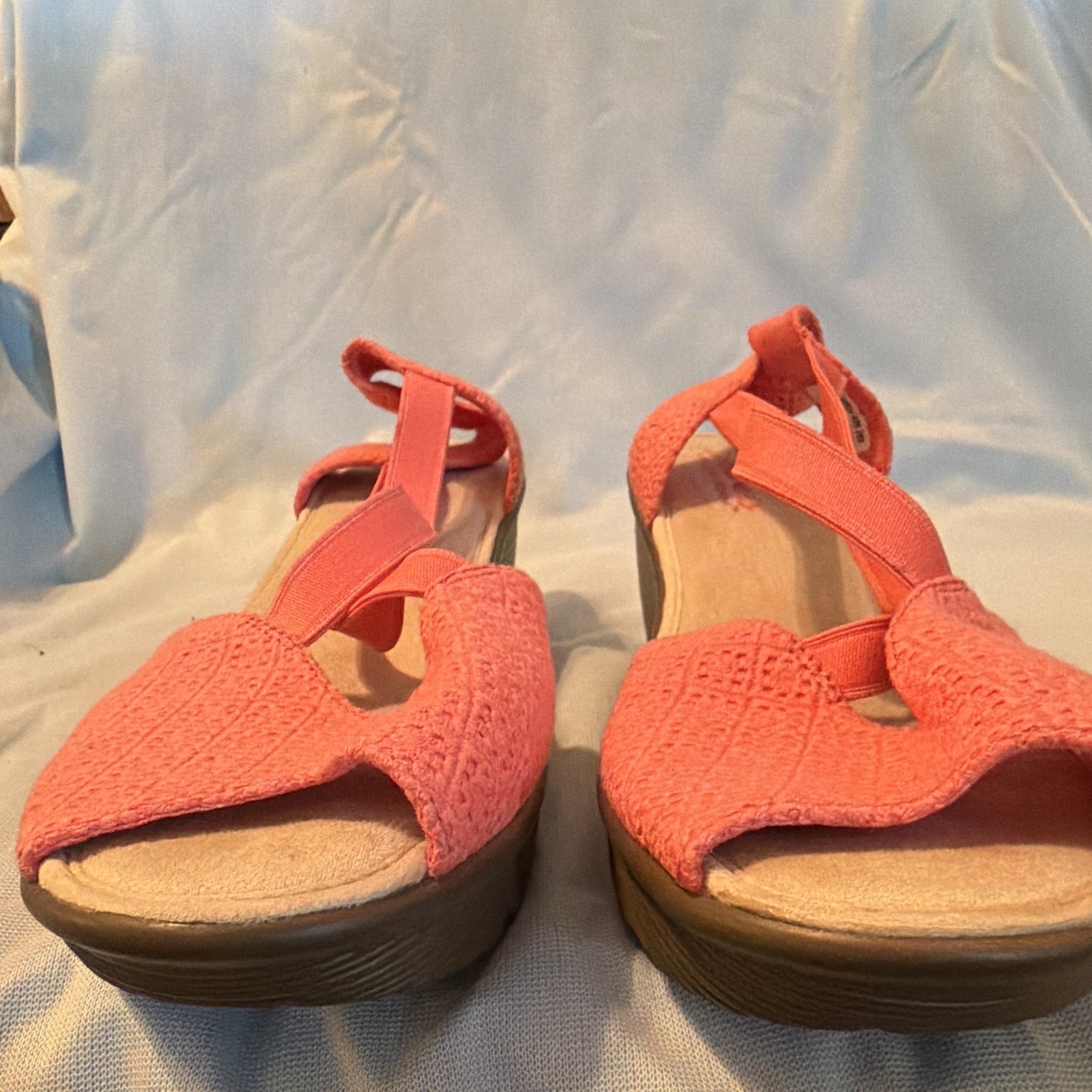 Skechers Pink Textured Strappy Wedge Slip-On Sandals Women’s US 11 Rubber