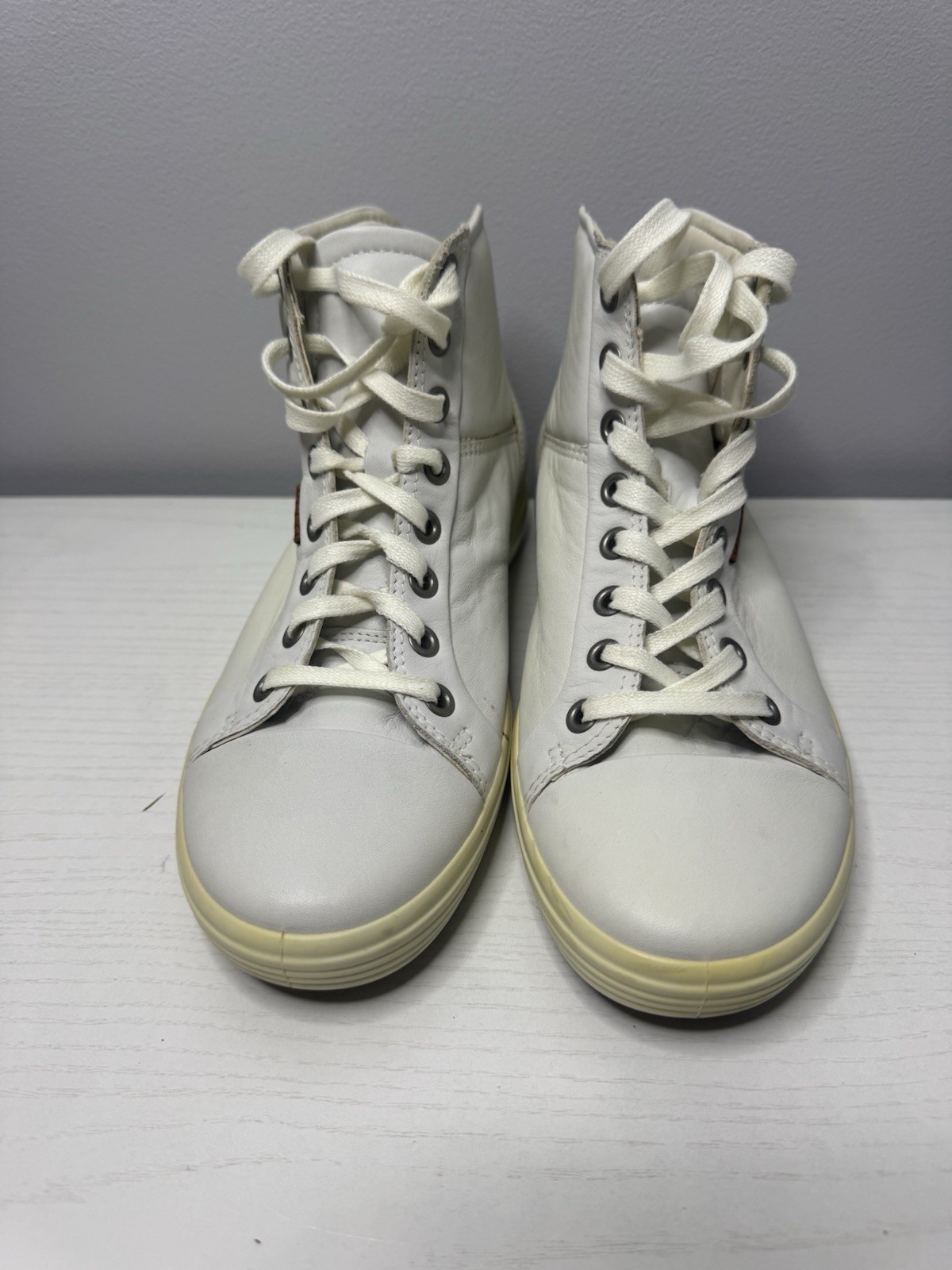 ECCO Soft 7 High Top Sneakers White Leather Lace Up Women’s EU 36 US 5