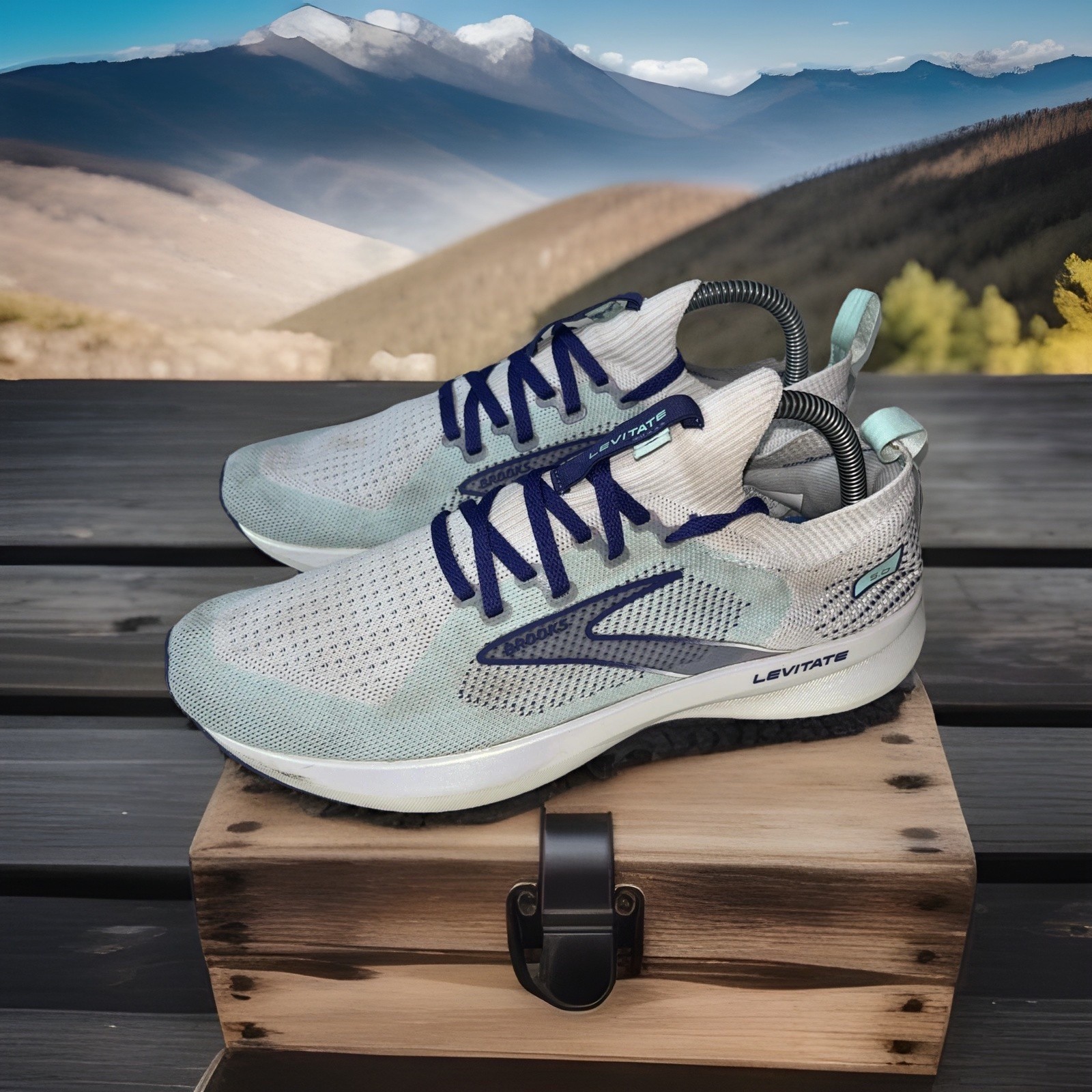 Brooks LEVITATE STEALTHFIT 5 Running Gym Shoes Women’s Size 10 Or Men’s Sz 9