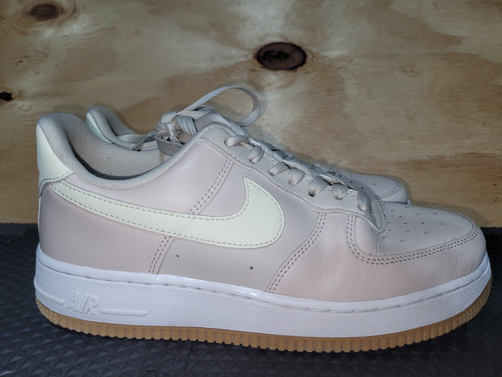 Nike Air Force 1 Low ‘Coconut Milk’ Sandrift DD8959-111 Womens Size 7
