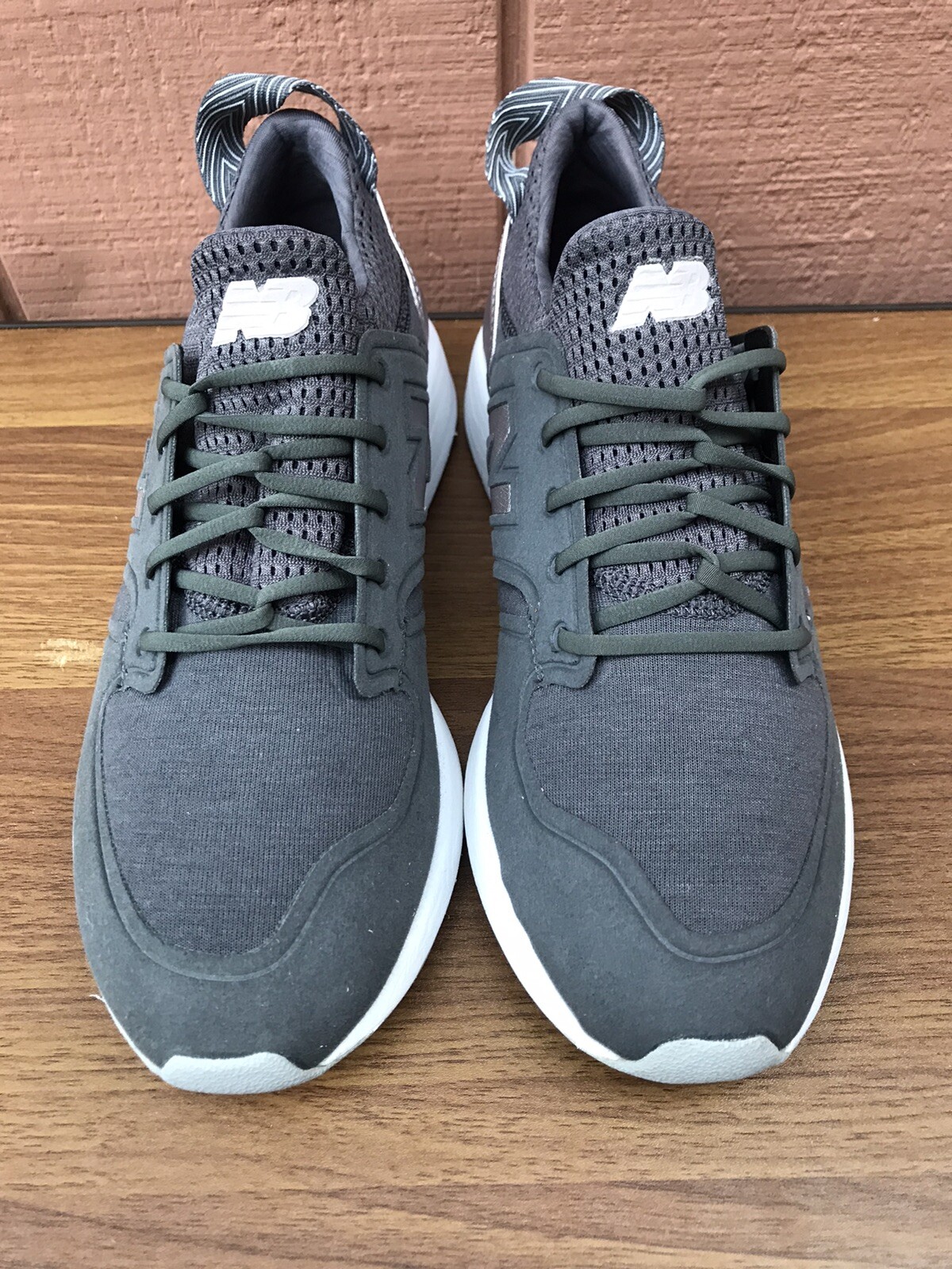 MINT New Balance 420 WRL420 WRL420SF Women US 8.5 B Gray Casual Walking Shoes C7