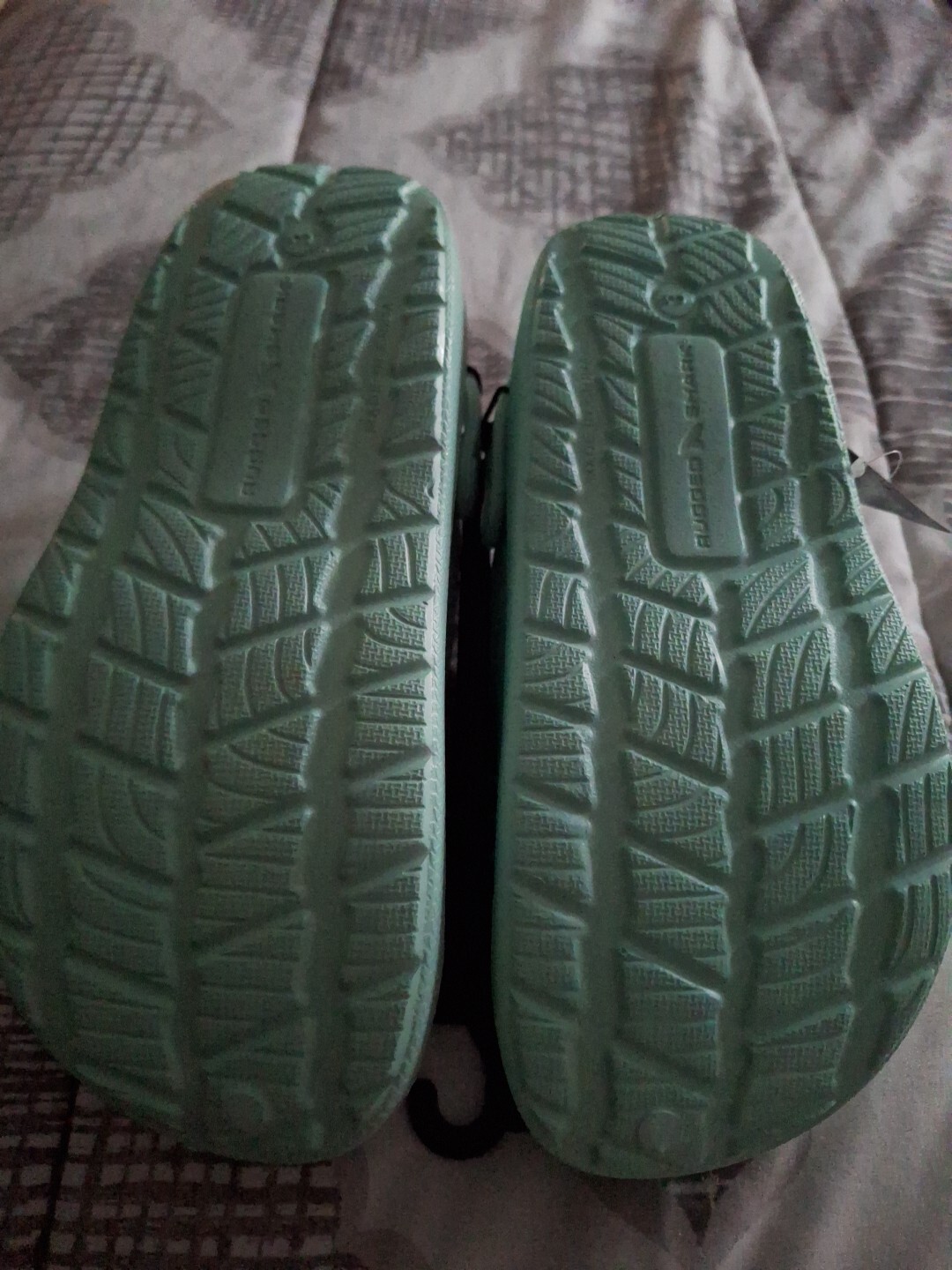 These Rugged Shark clogs are perfect for your little girl’s casual winter and…
