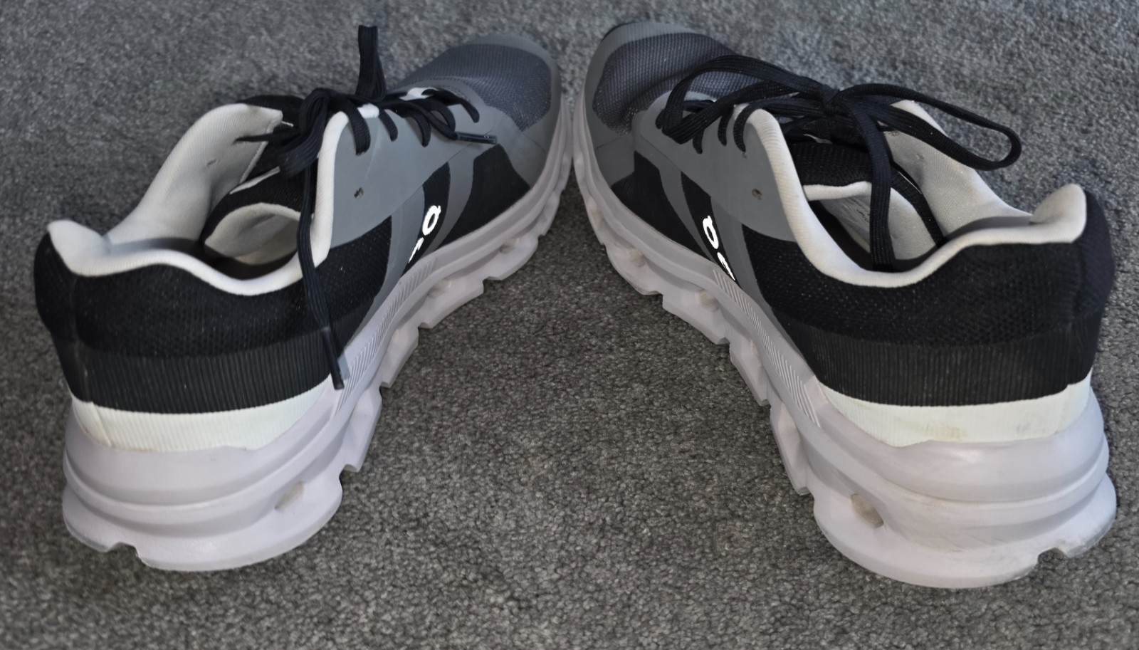 ON Running Cloudrunner Women 11 / Mens 9 ‘Eclipse/Frost’ Running Shoes 46.99017