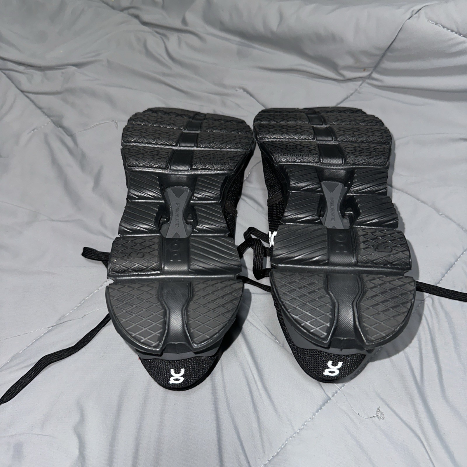 On Cloud Cloudflyer Running Shoes Womens 7.5 Black