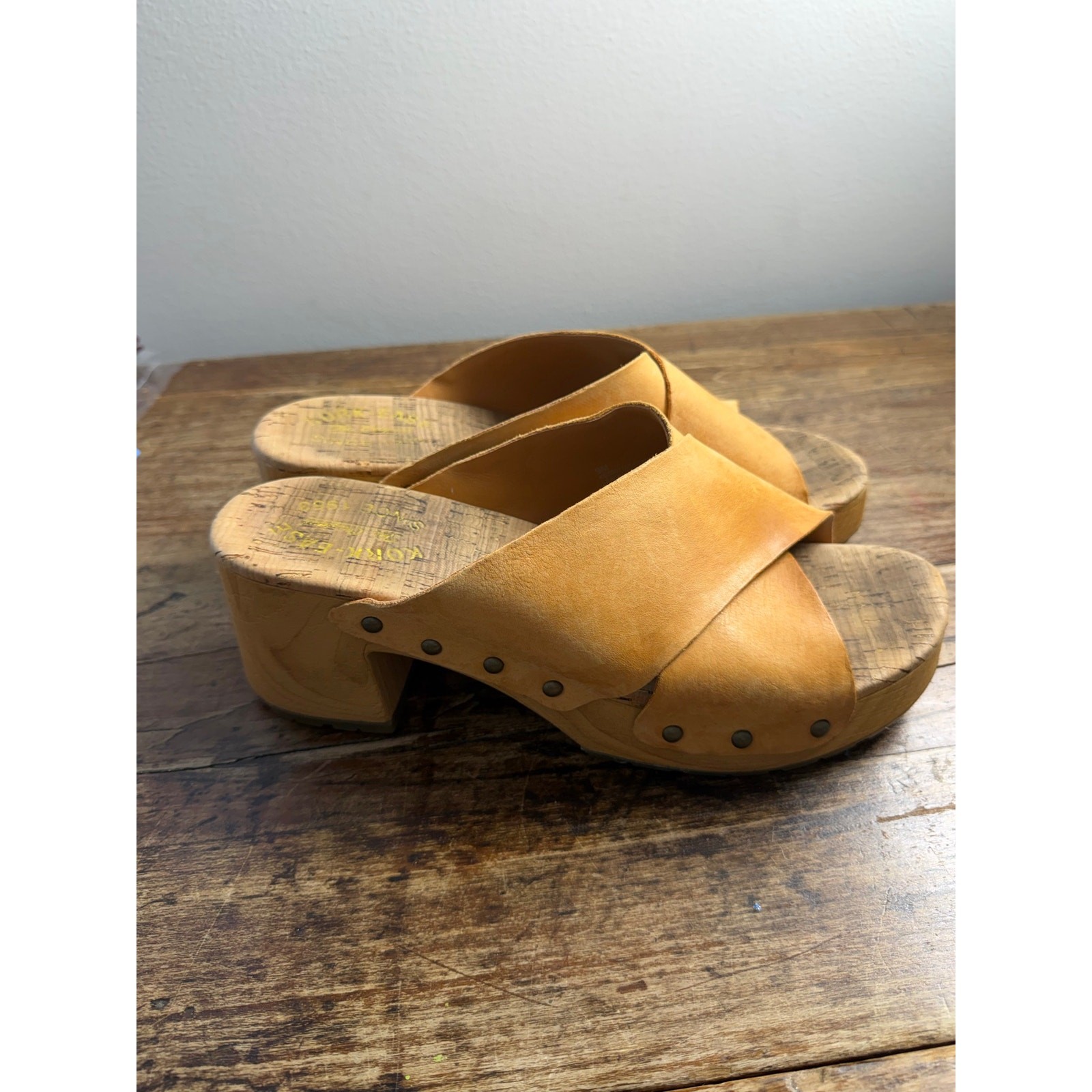 Cork Ease Mustard Yellow Leather Wooden Platform Clog Sandals Criss Cross 9