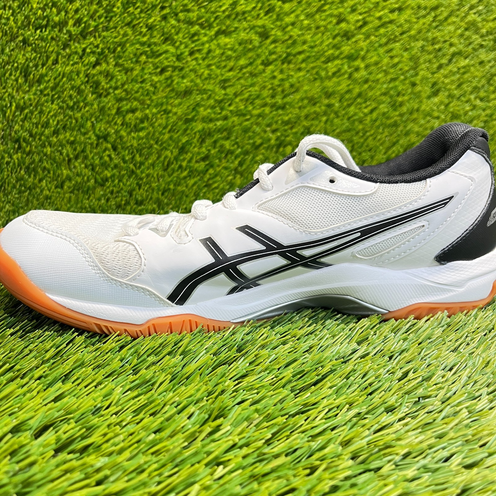 Asics Gel-Rocket 10 Womens Size 9.5 White Black Gum Volleyball Shoes Sneakers