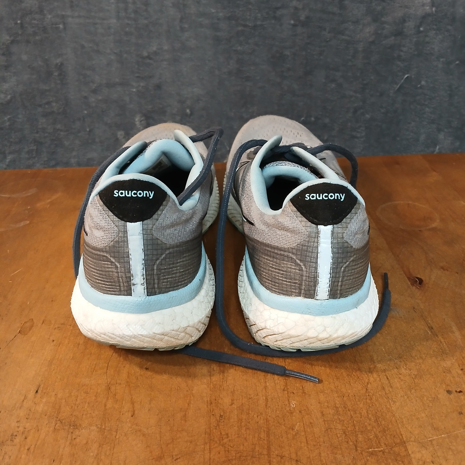SAUCONY TRIUMPH 19 RUNNING SHOES WOMENS 12 GRAY BLUE FORMFIT 8MM