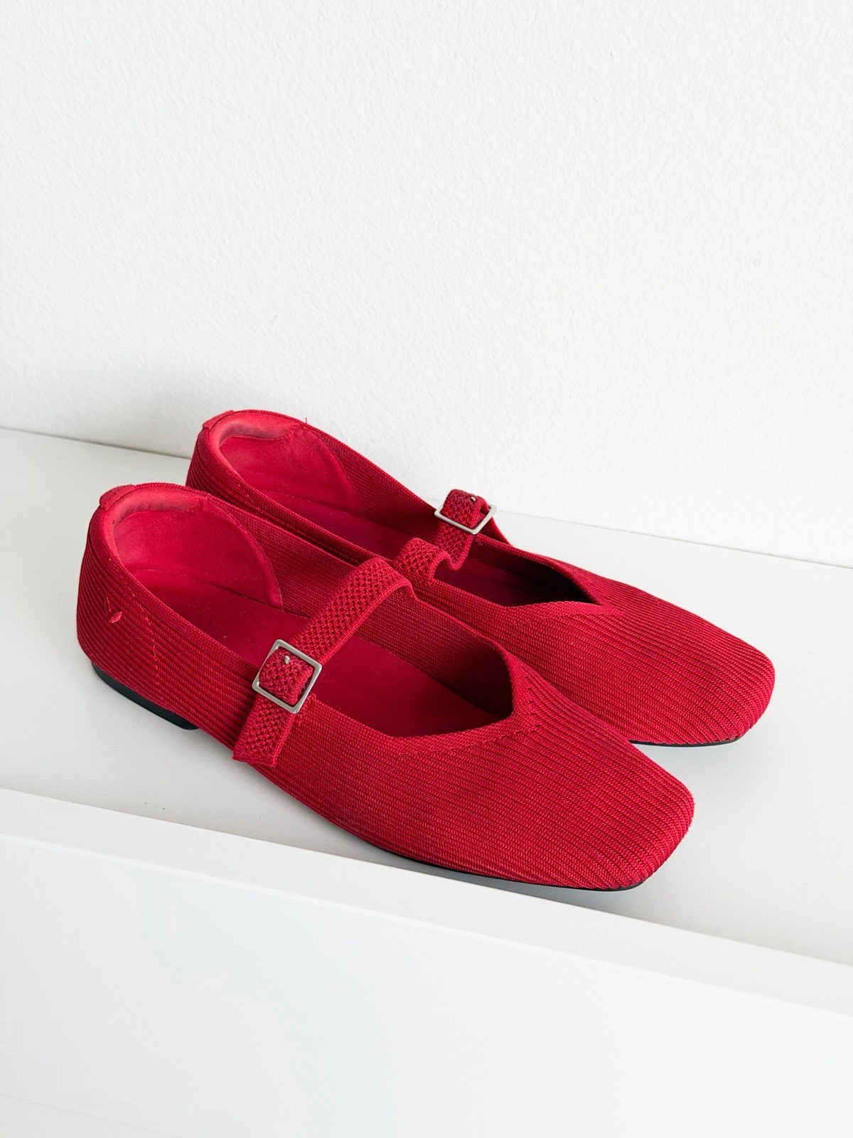 VIVAIA Women’s Red Knit Mary Jane Flats Square Toe Buckle Strap US 8