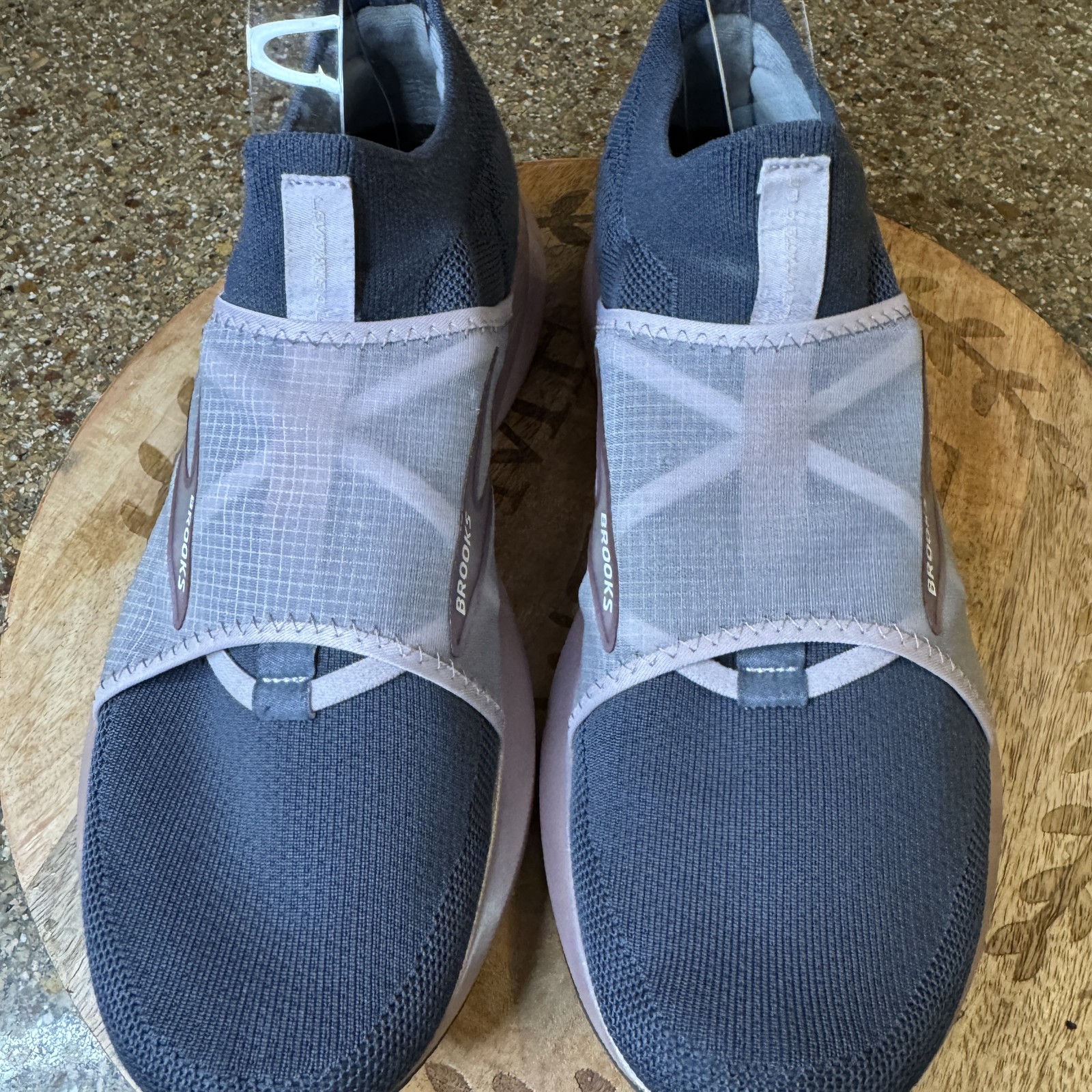 Brooks Levitate 4 LE Womens Shoes Size 11 Purple Gray Slip On Running Sneakers