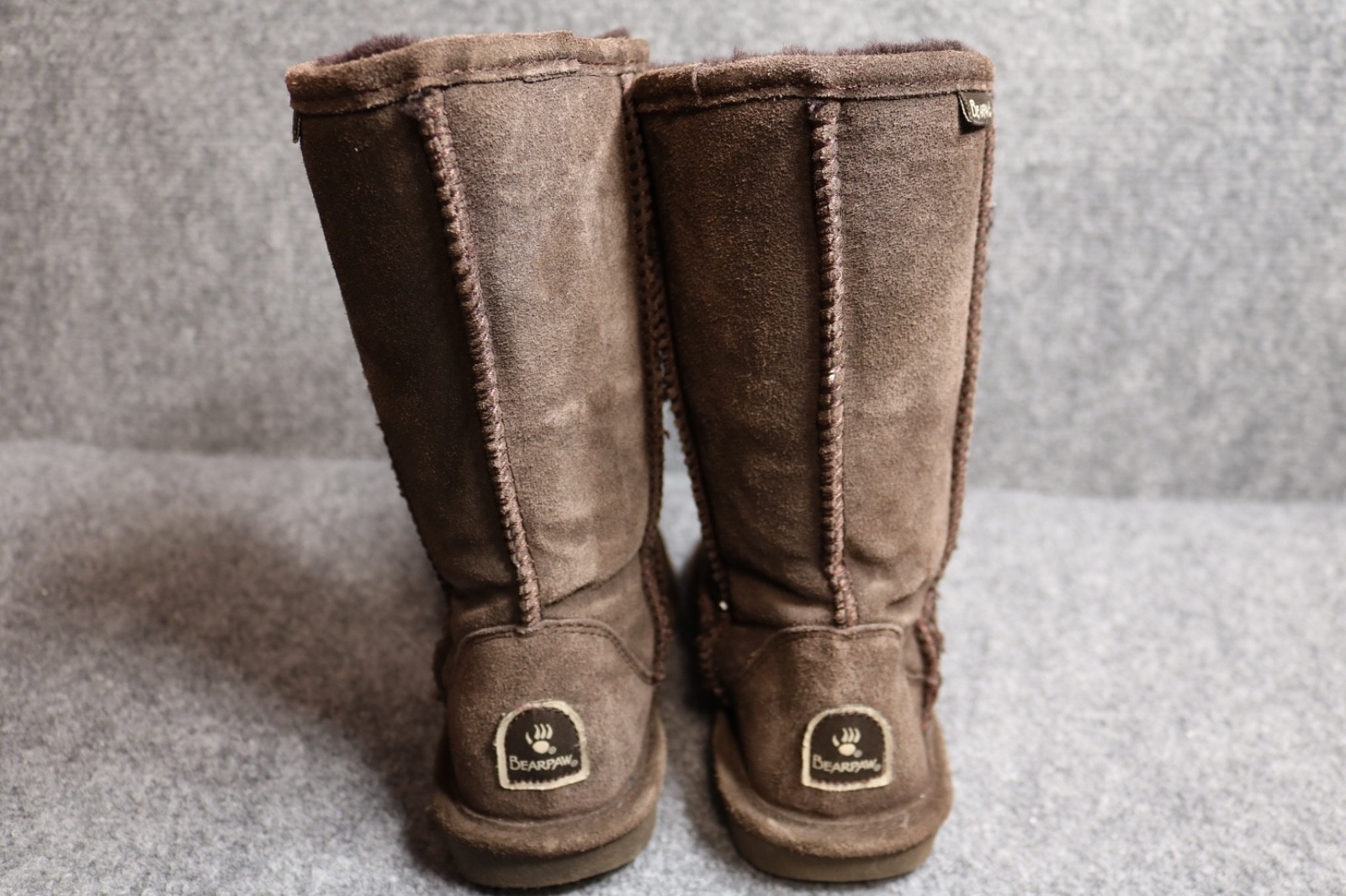 Women’s Size 6 – BEARPAW 608 W Emma Short Hickory Womens Casual BOOTS