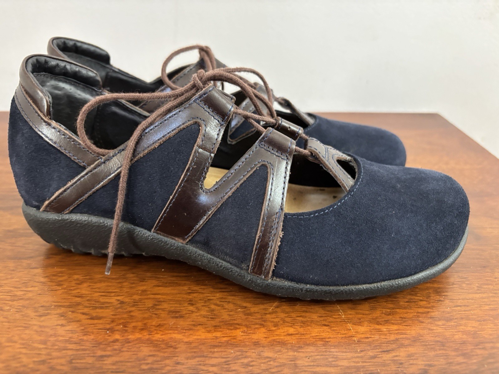 Naot Timu Lace Up Mary Jane Style Flats Navy Nubuck Leather Size 38 US 7 $189