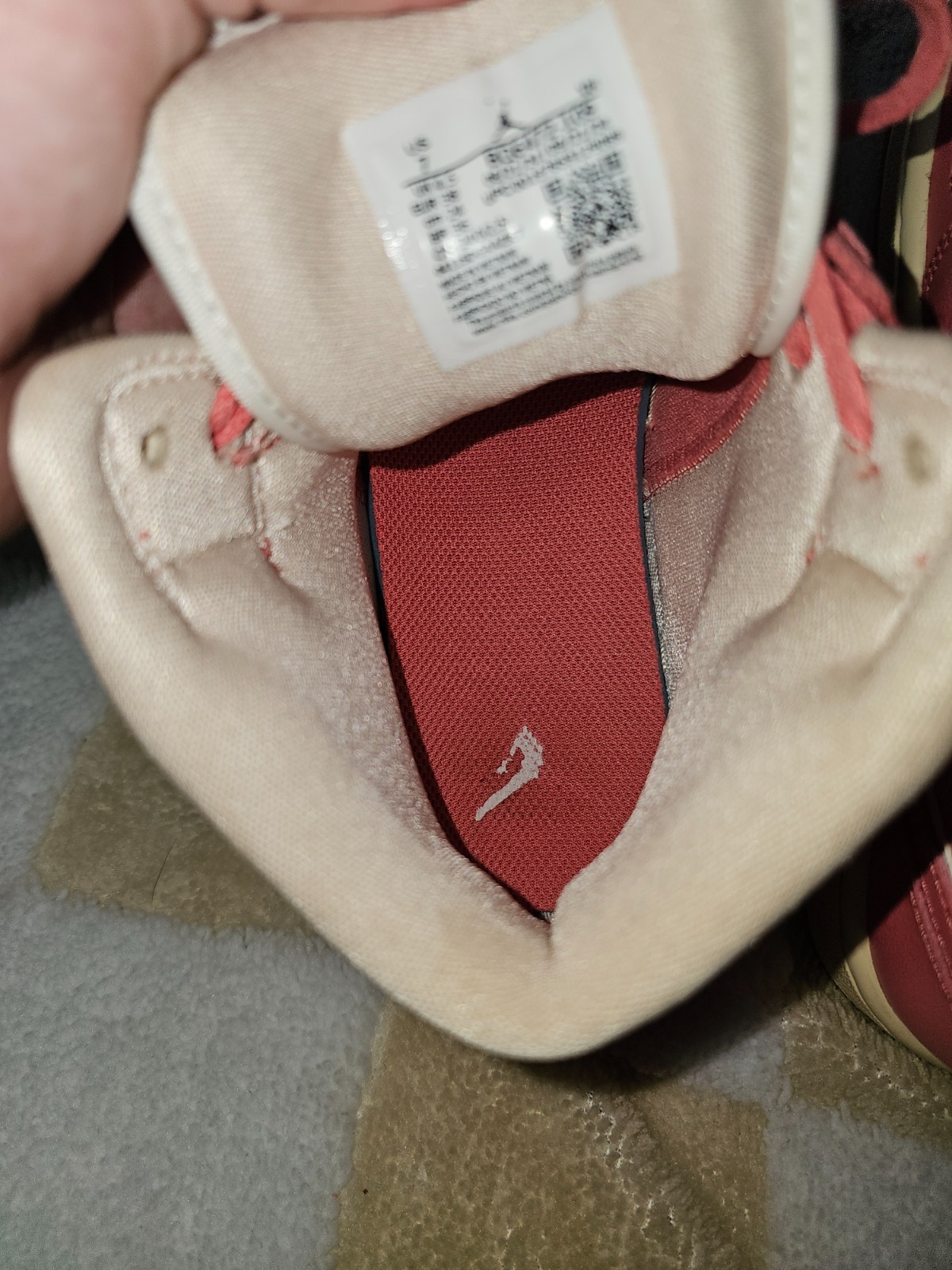 Size 7 – Air Jordan 1 Mid Guava Ice W