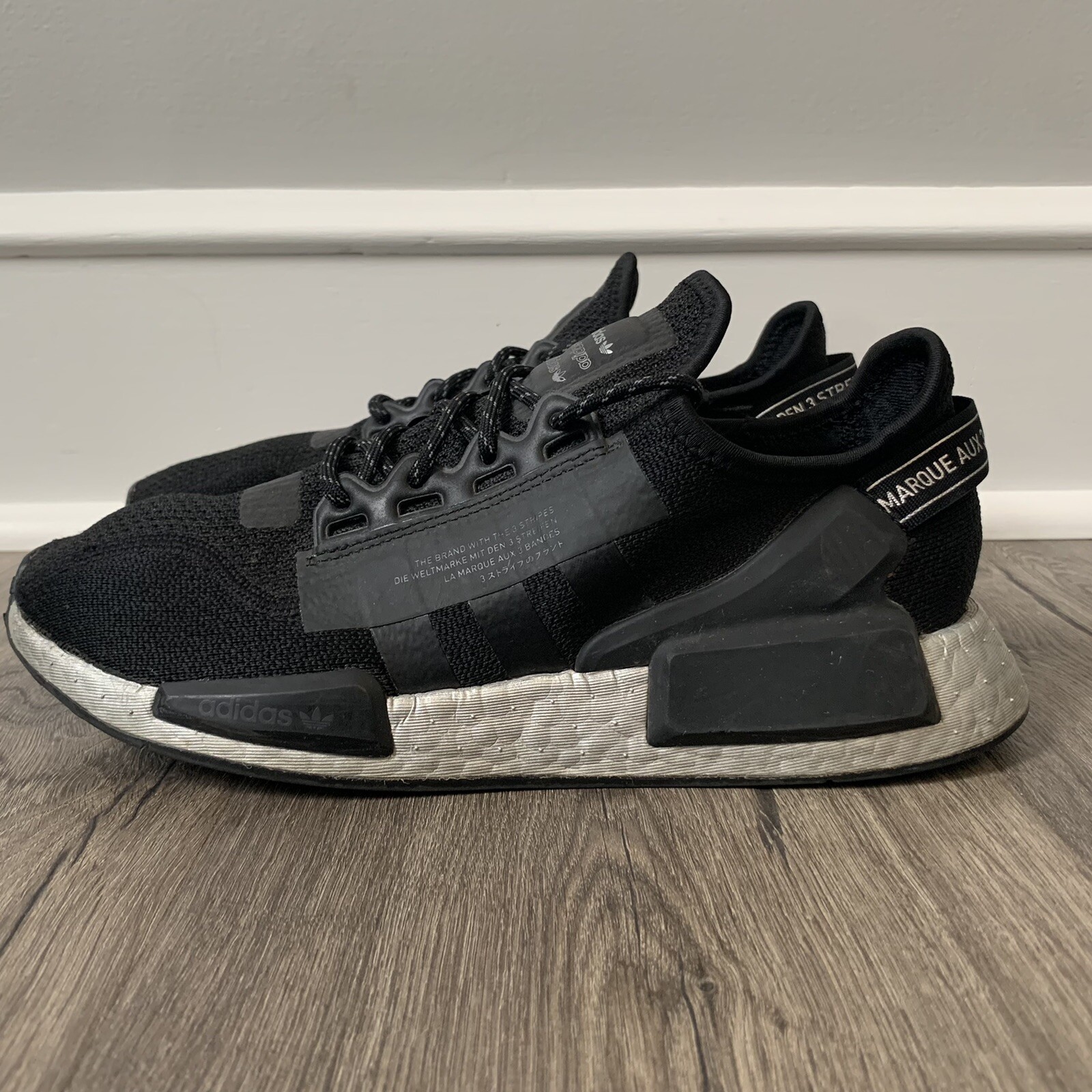 Adidas NMD_R1 v2 Athletic Sneakers Core Black Silver Boost Running Womens 8.5