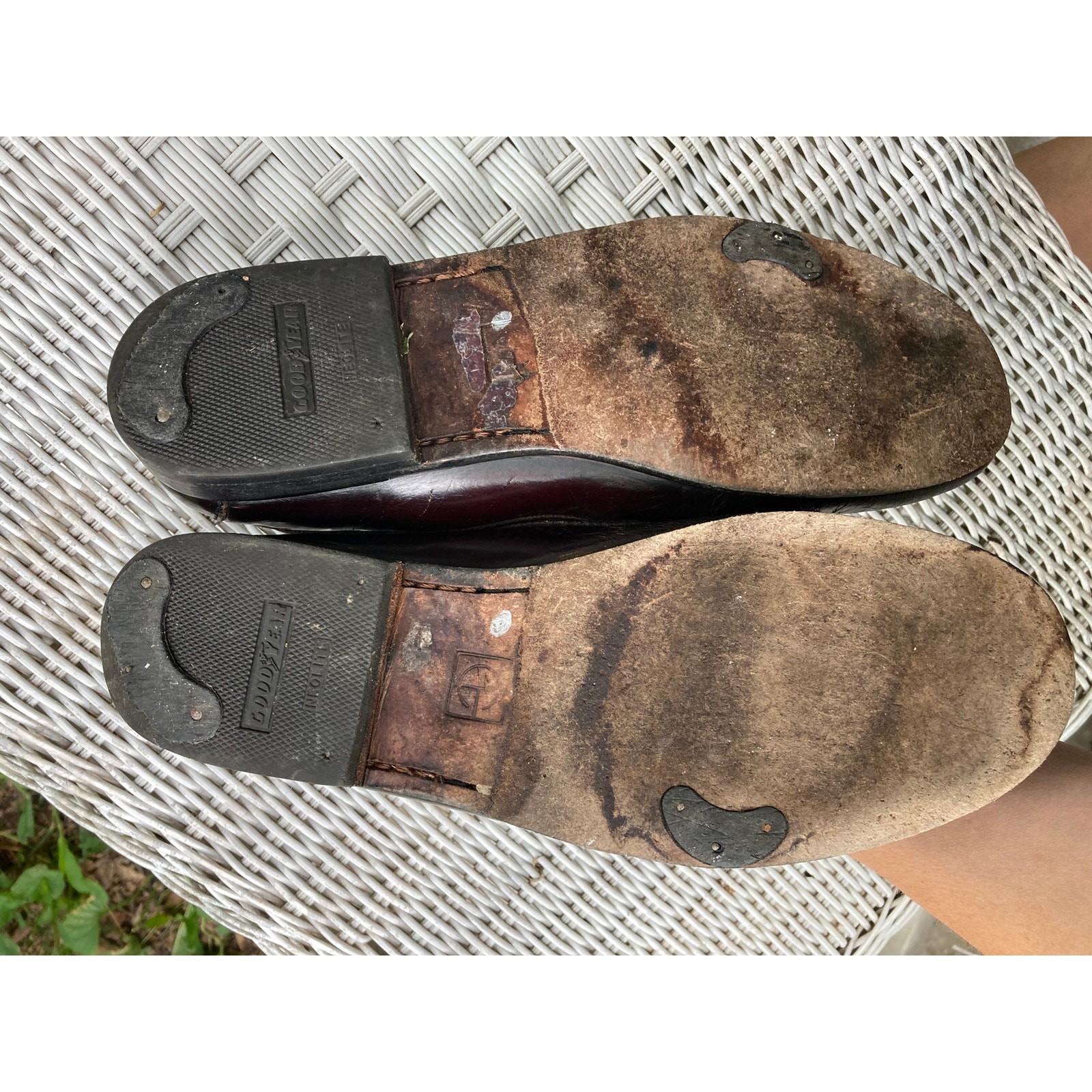Cole Haan – Old Money/Quiet Luxury/ Traditional Pinch Tassel Loafer-M8/W10