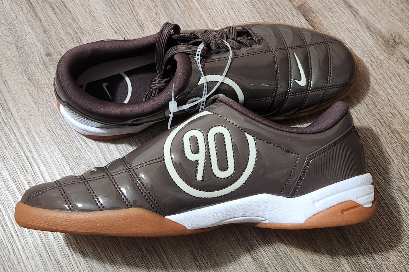 Nike Total 90 Baroque Brown White Light Bone IB5666-202 Women’s Sz 10 Rare NBY