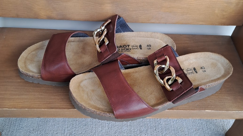 Naot Victoria Wedge Sandals Women’s 9 Chestnut Leather Anatomic Cork Comfort