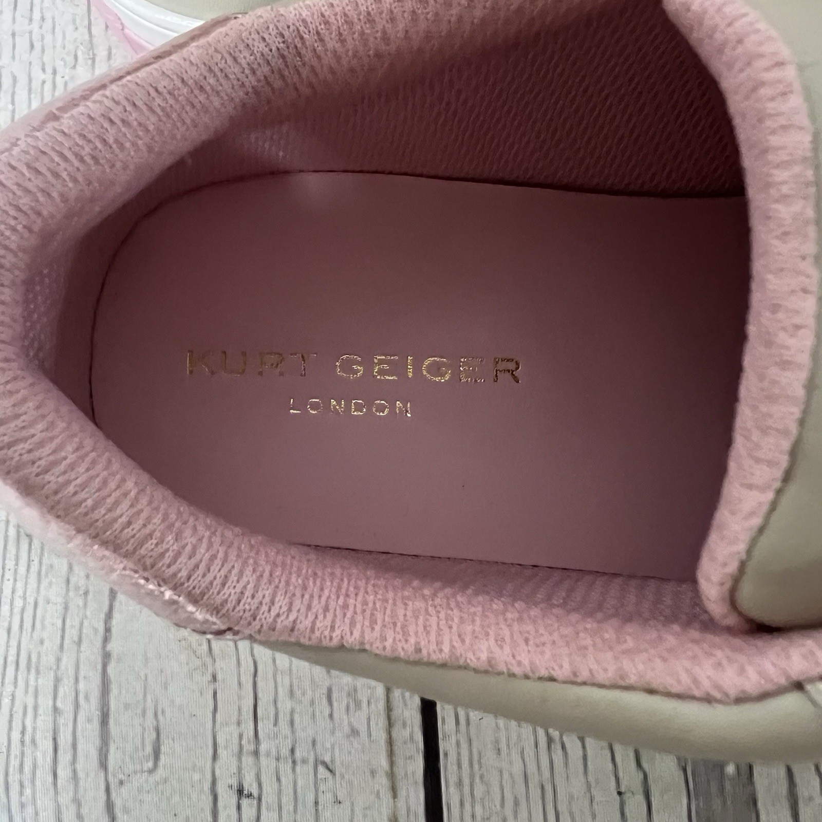 Kurt Geiger Mini Liviah Sz 4 Girl Beige Leather Multicolor Heart Crystal Accents