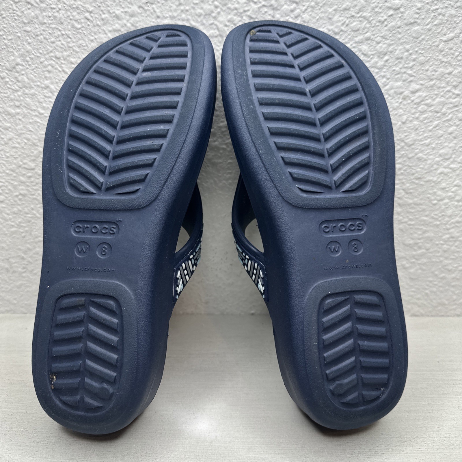 Crocs Monterey Wedge Flip Flop Thong Sandal Navy Blue Beaded Women Size 8