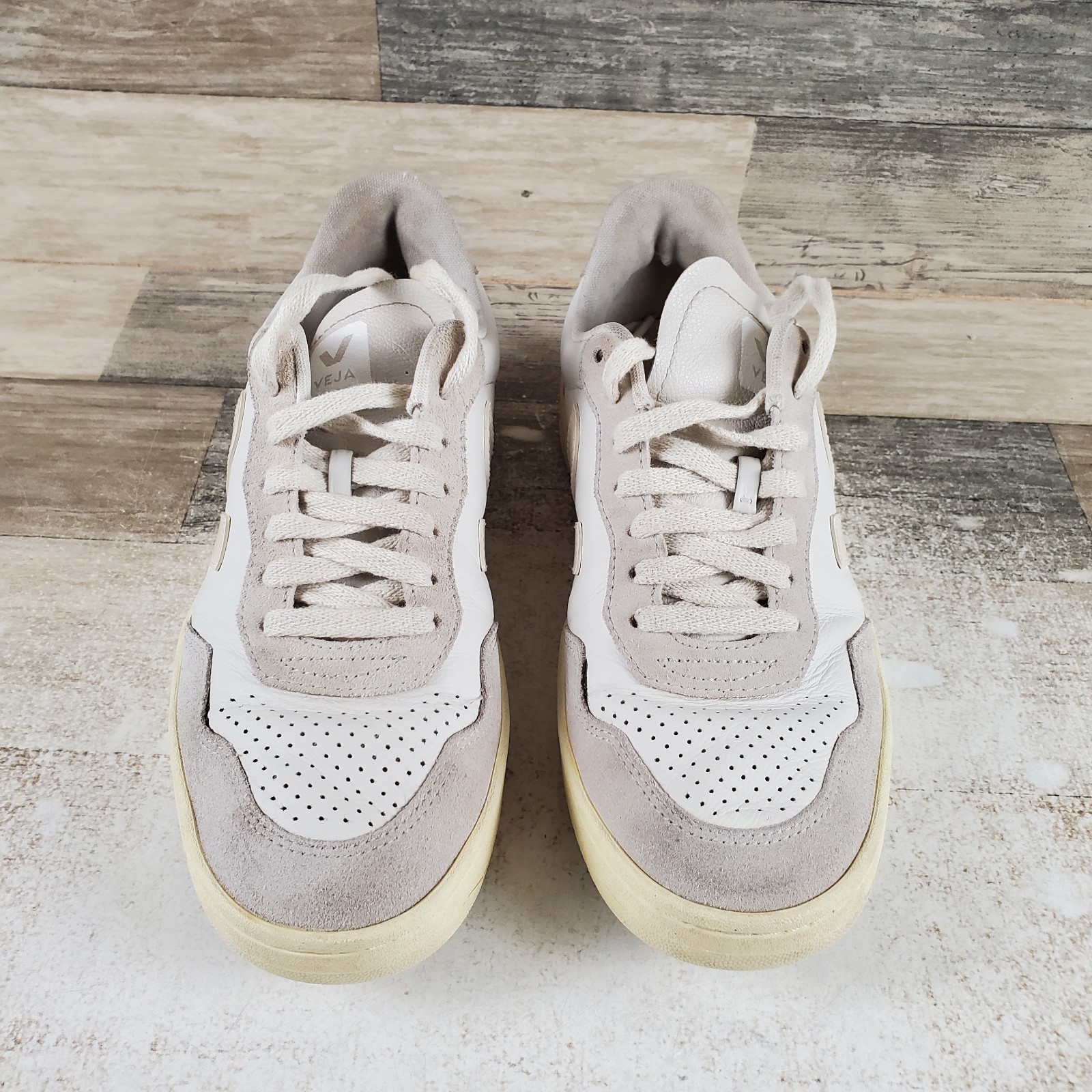 Veja V-90 O.T. Leather Womens Shoes Sz 7 Low Top Lace Sneakers
