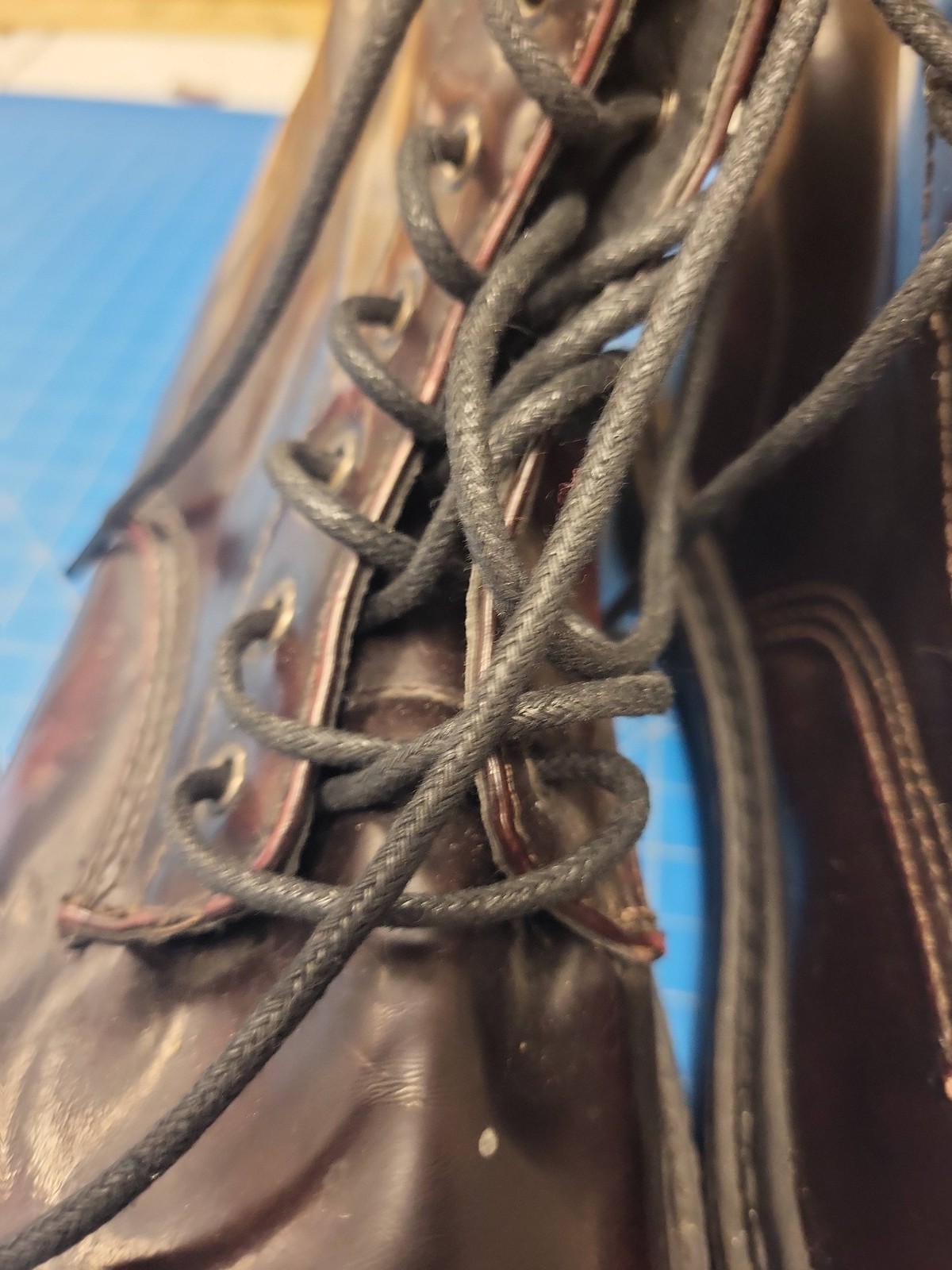 Women’s Burgundy Combat Boots Lace Up Size 8 Faux Leather Goth Punk Lug Sole