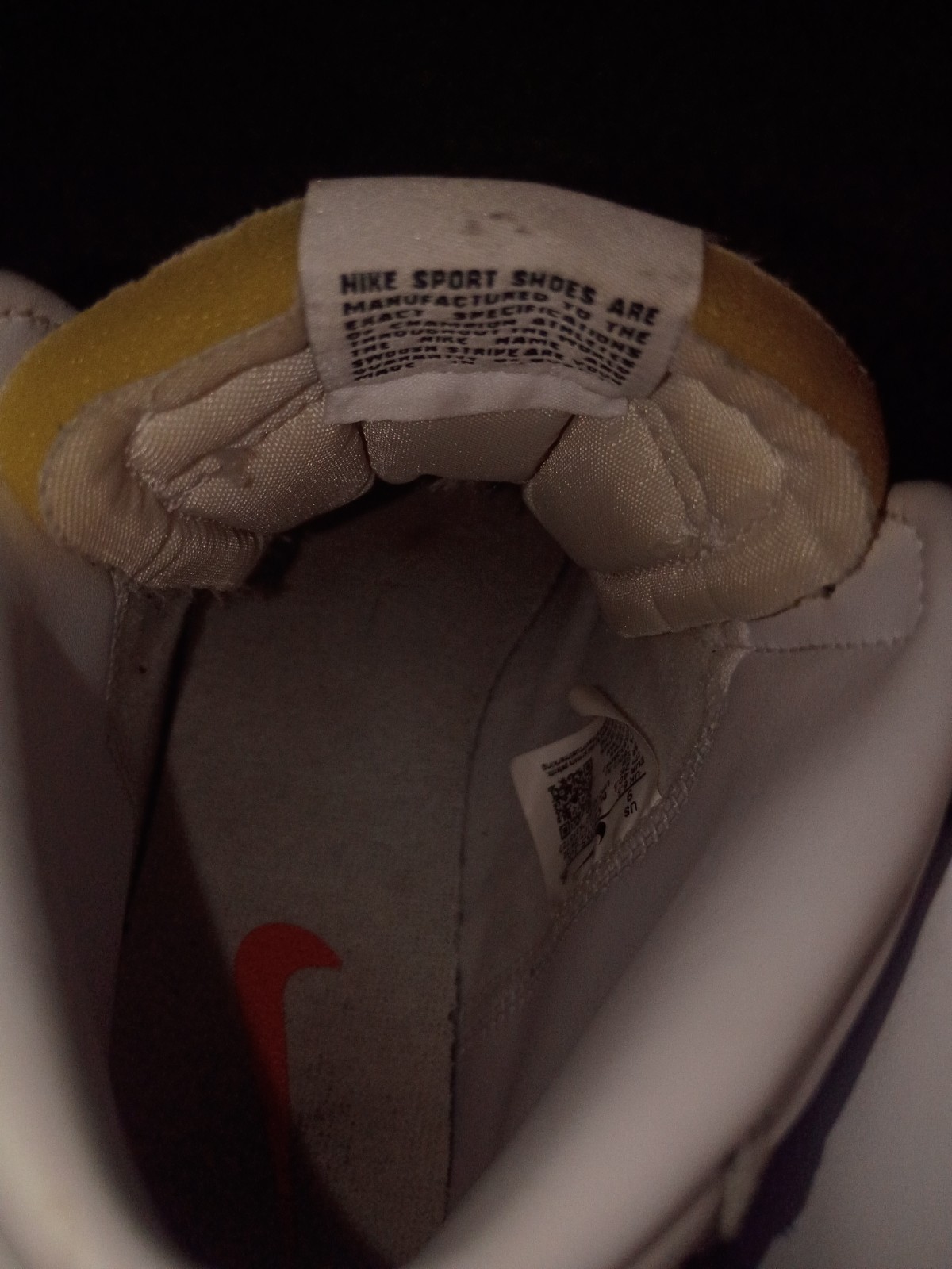 Size 9 women’s- Nike Blazer ’77 Vintage Mid White