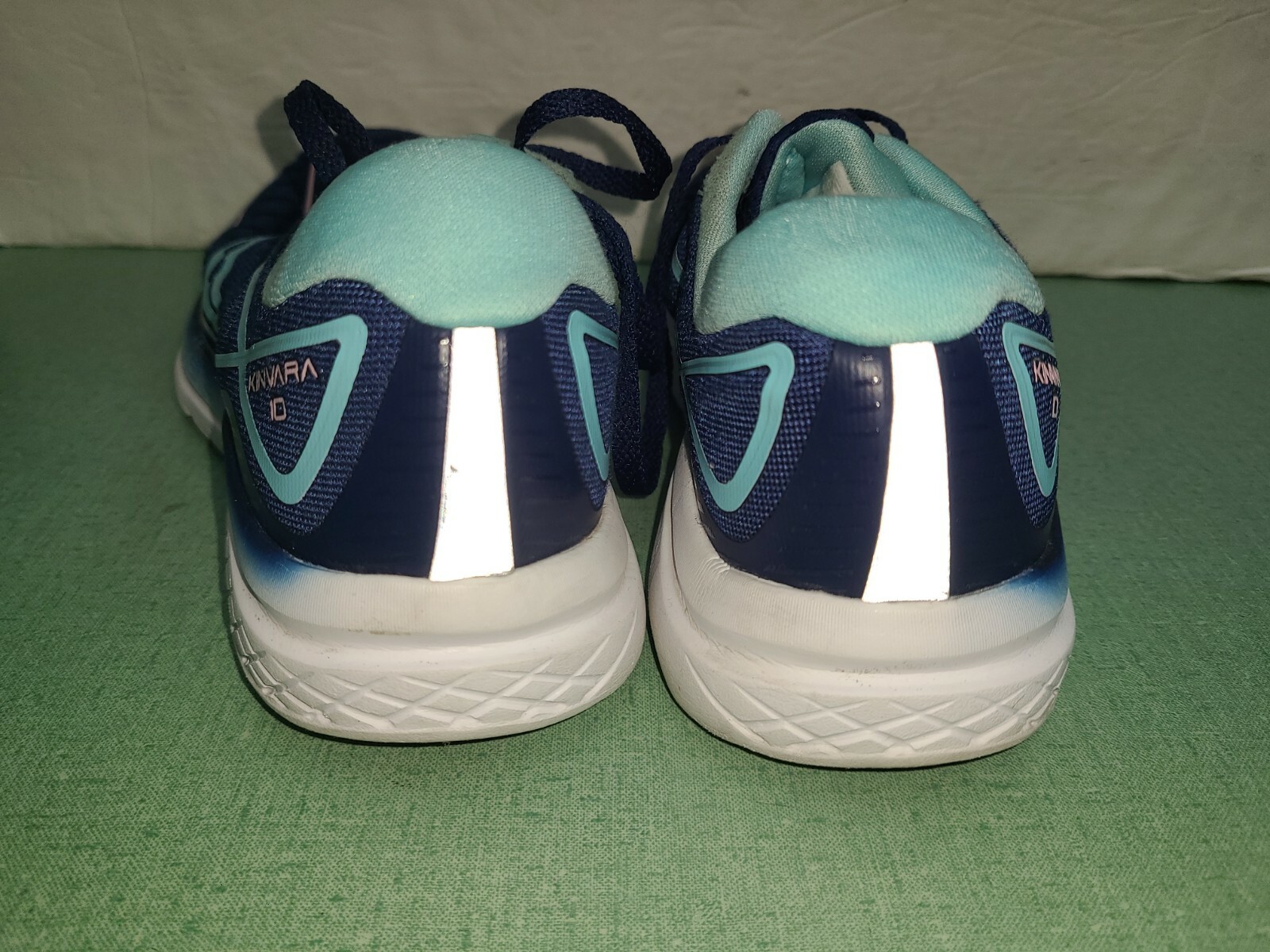 Saucony Womens Kinvara 10 S10467-1 Blue Mint Running Shoes Lace Up Size 7.5