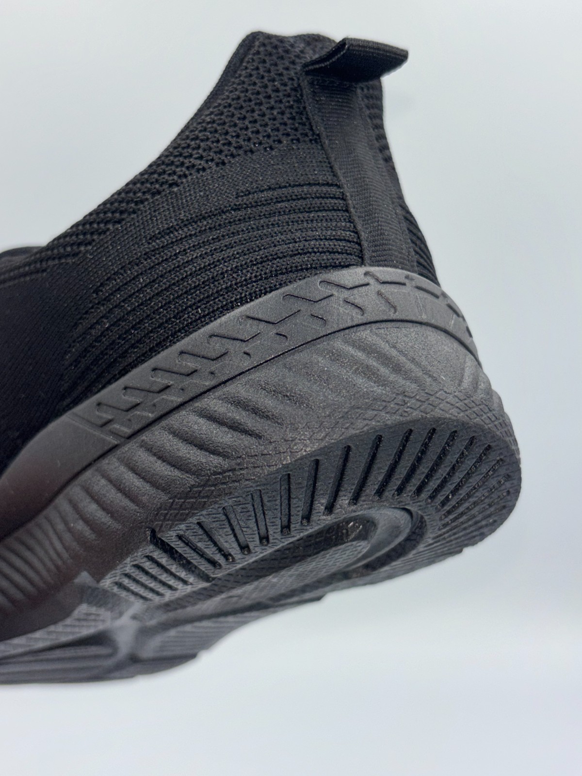 Breathable Knit Walking Shoes – Lightweight Comfort Sneakers for Daily Wear