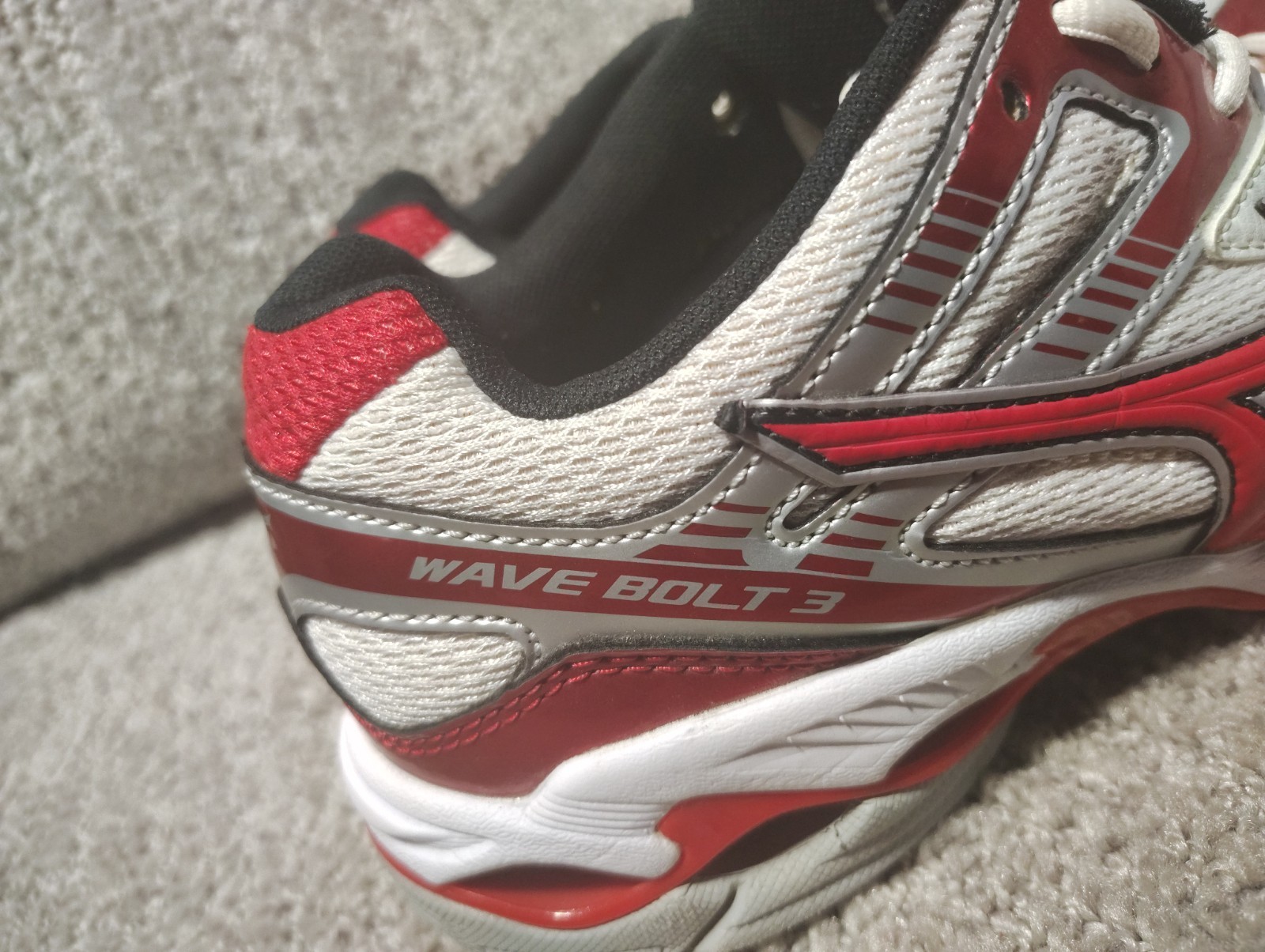 Mizuno Womens Wave Bolt 3 Volleyball Shoes Red White Size 9