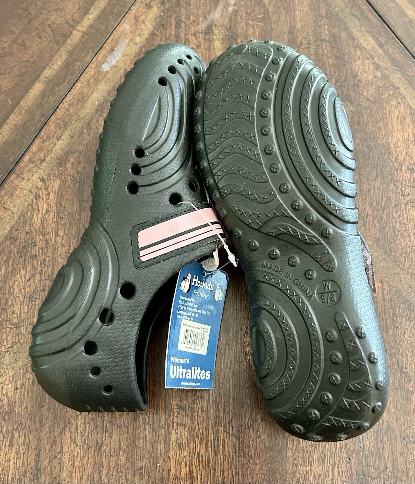 NWT HOUNDS Women’s Ultralites Adjustable Shoes In Black & Light Pink – Size 5/6