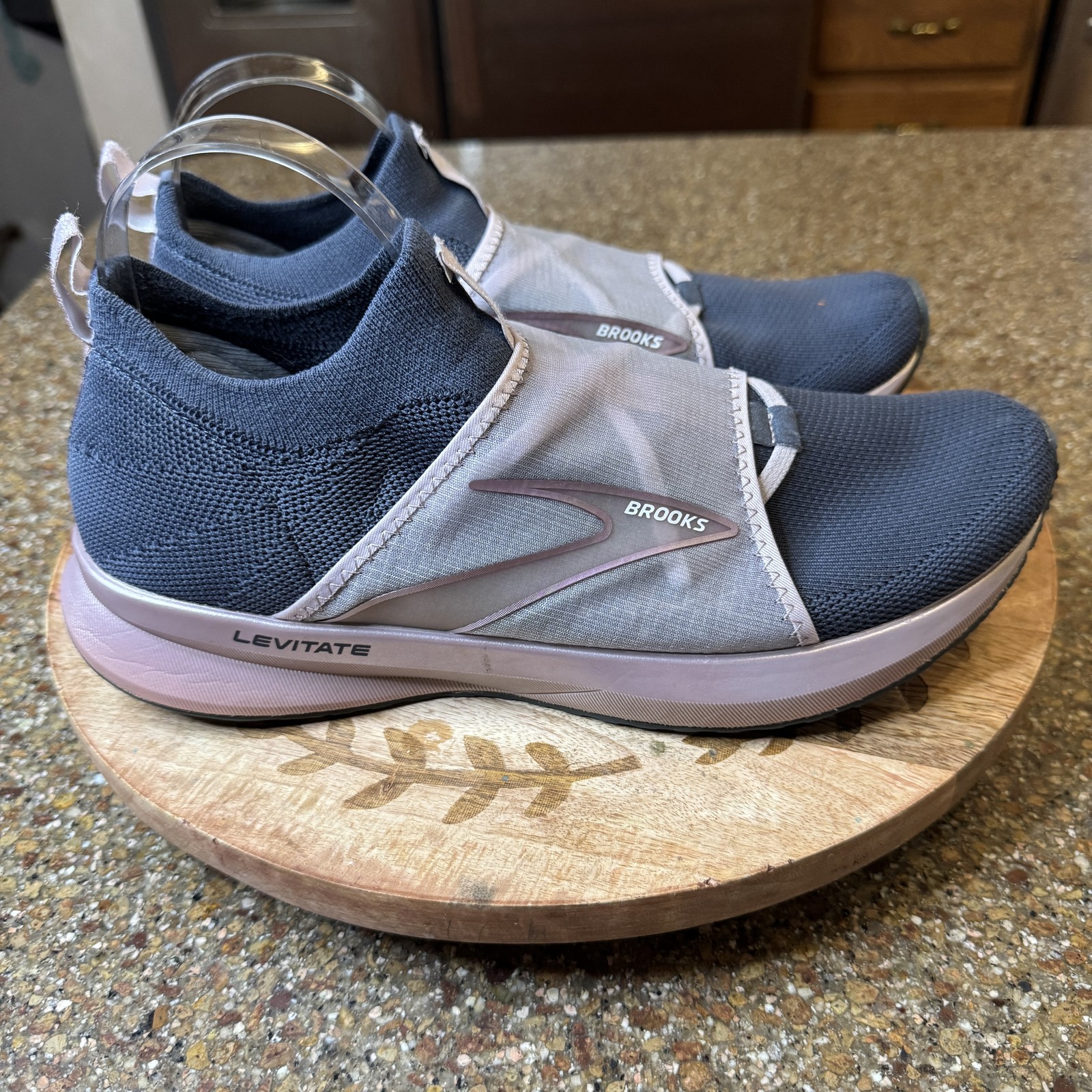 Brooks Levitate 4 LE Womens Shoes Size 11 Purple Gray Slip On Running Sneakers