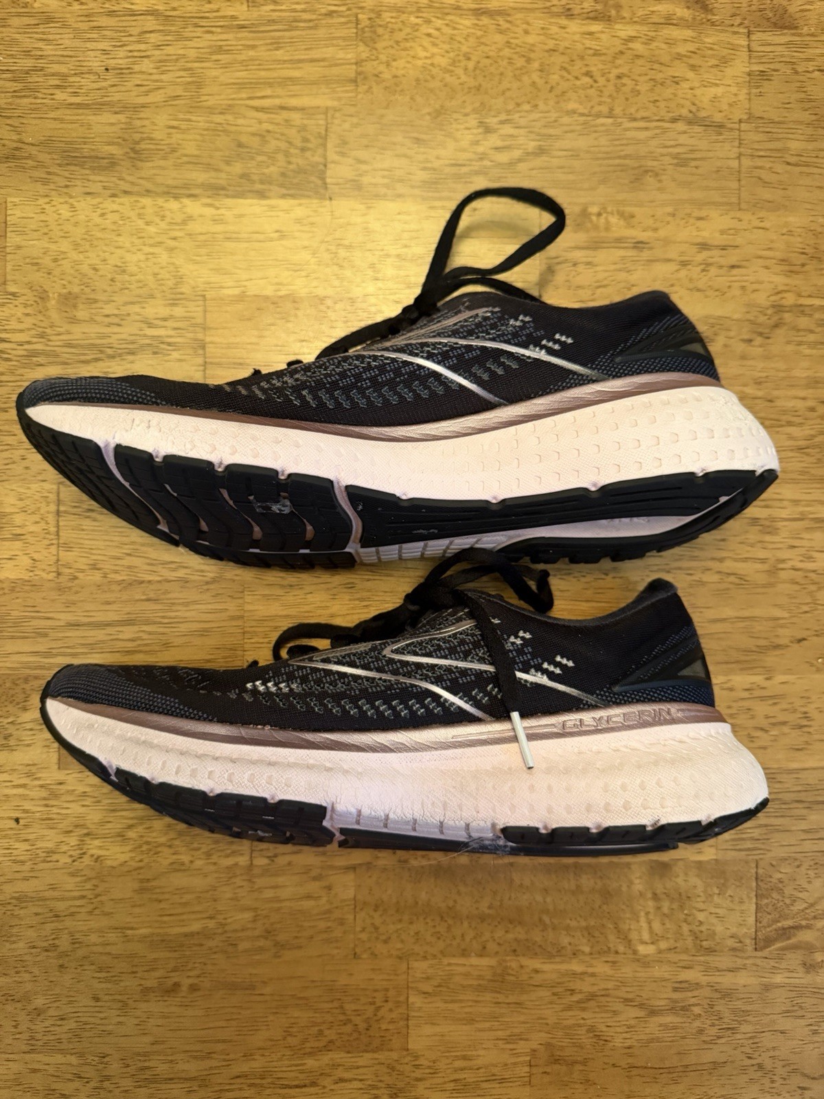 Brooks Womens Glycerin 19 Black/Ombre/Metallic Running Shoes Size 10