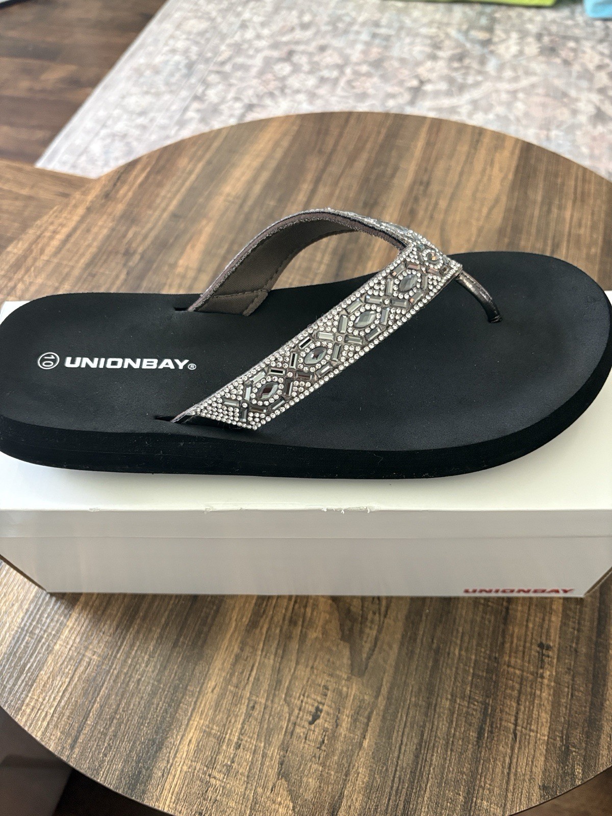 Unionbay Women’s Beaded Thong Slip-On Sandals Faux Suede Black/Silver 10